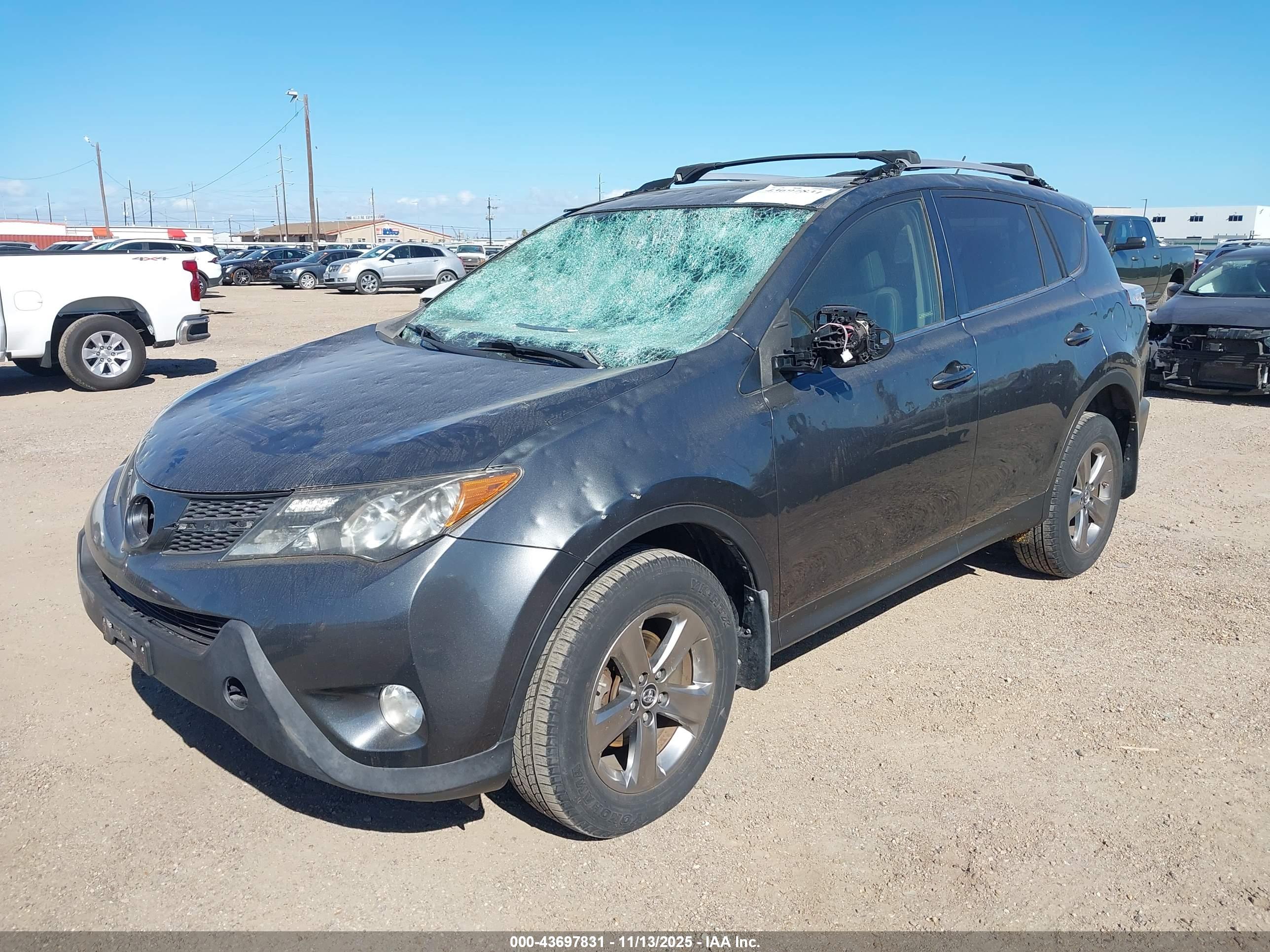 TOYOTA RAV4 image 2