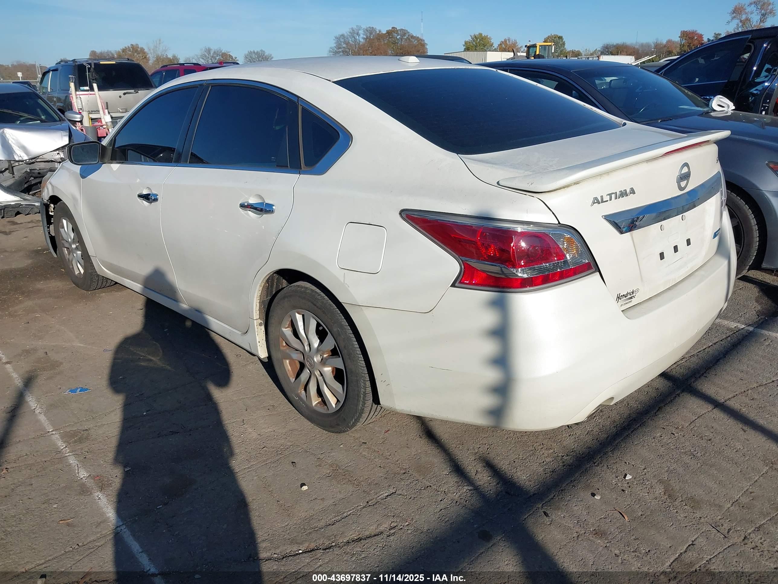 NISSAN ALTIMA image 3
