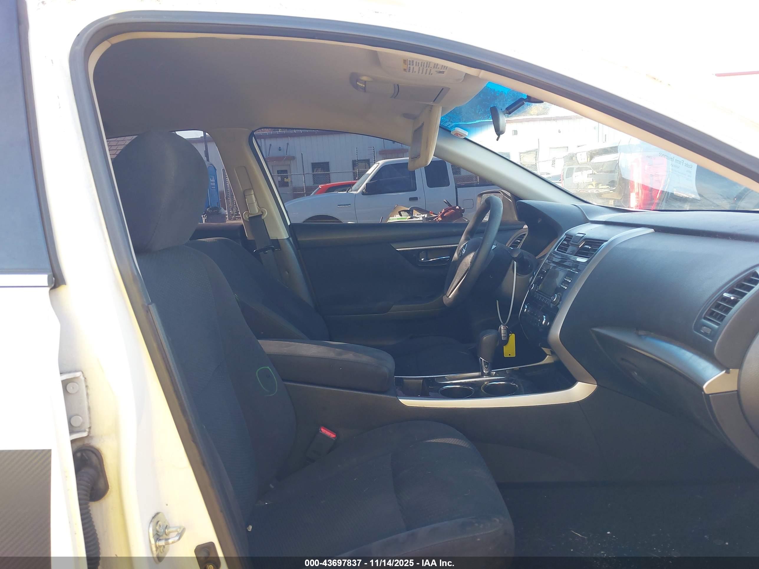 NISSAN ALTIMA image 5