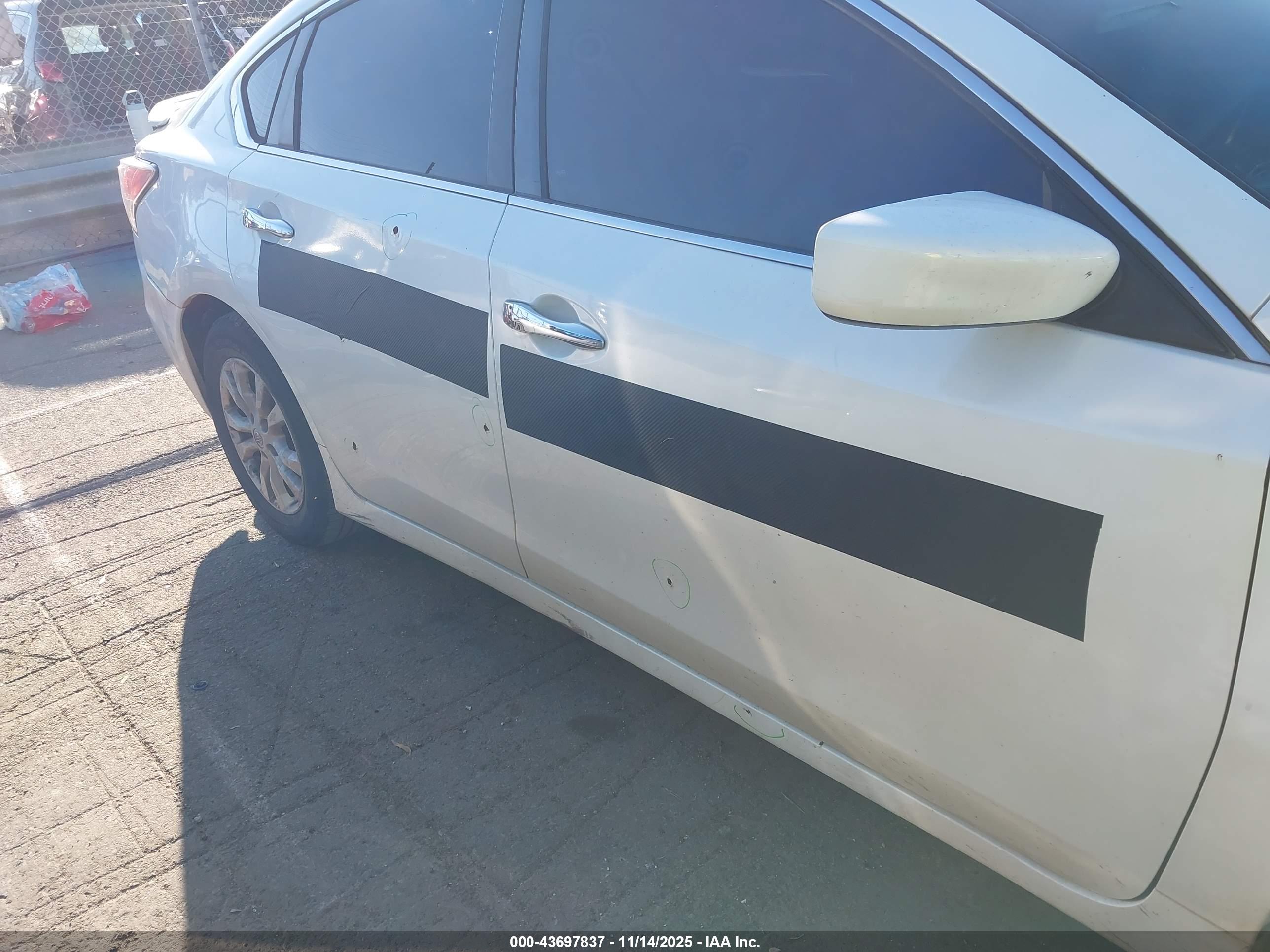 NISSAN ALTIMA image 6