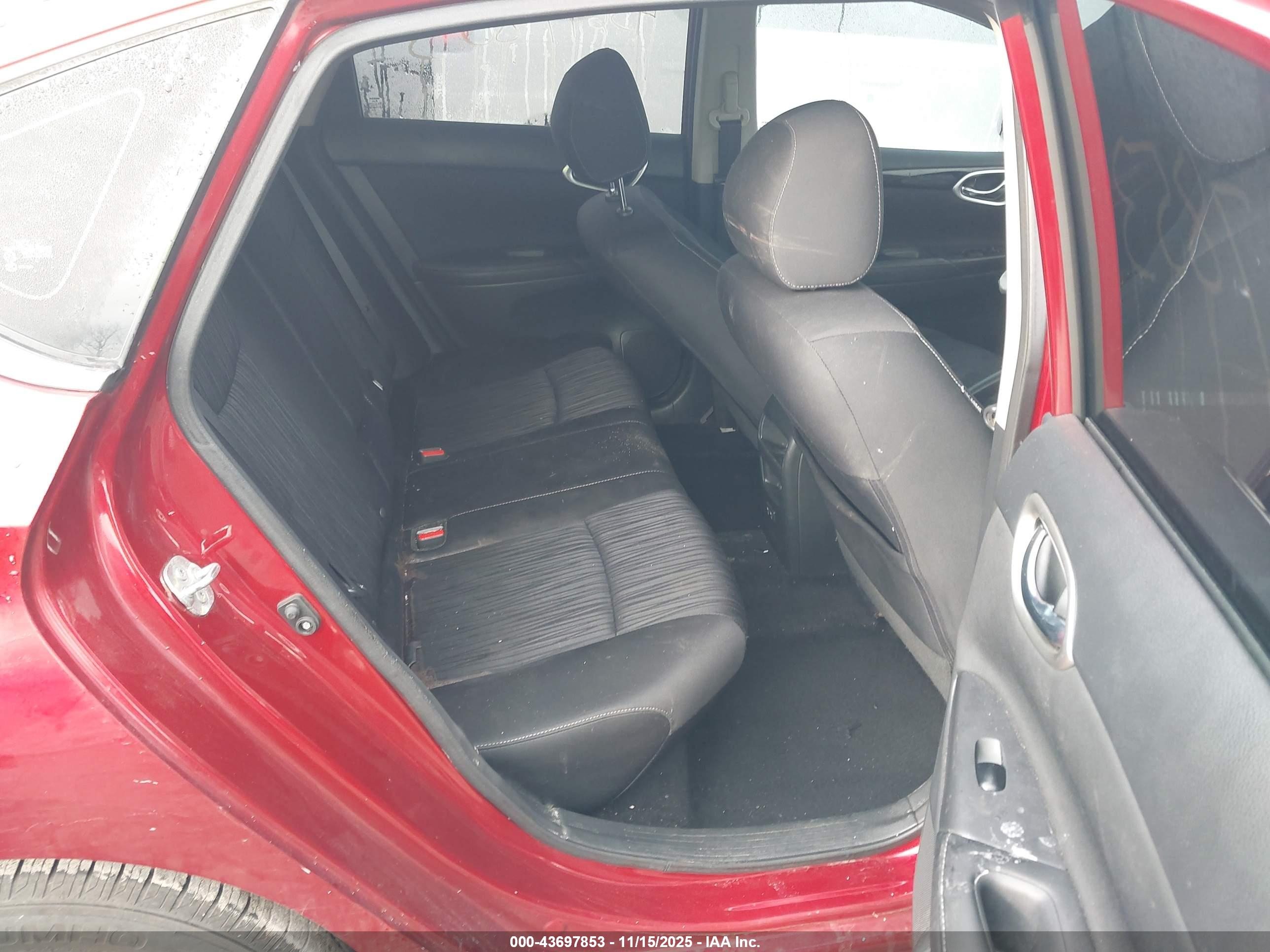 NISSAN SENTRA image 8