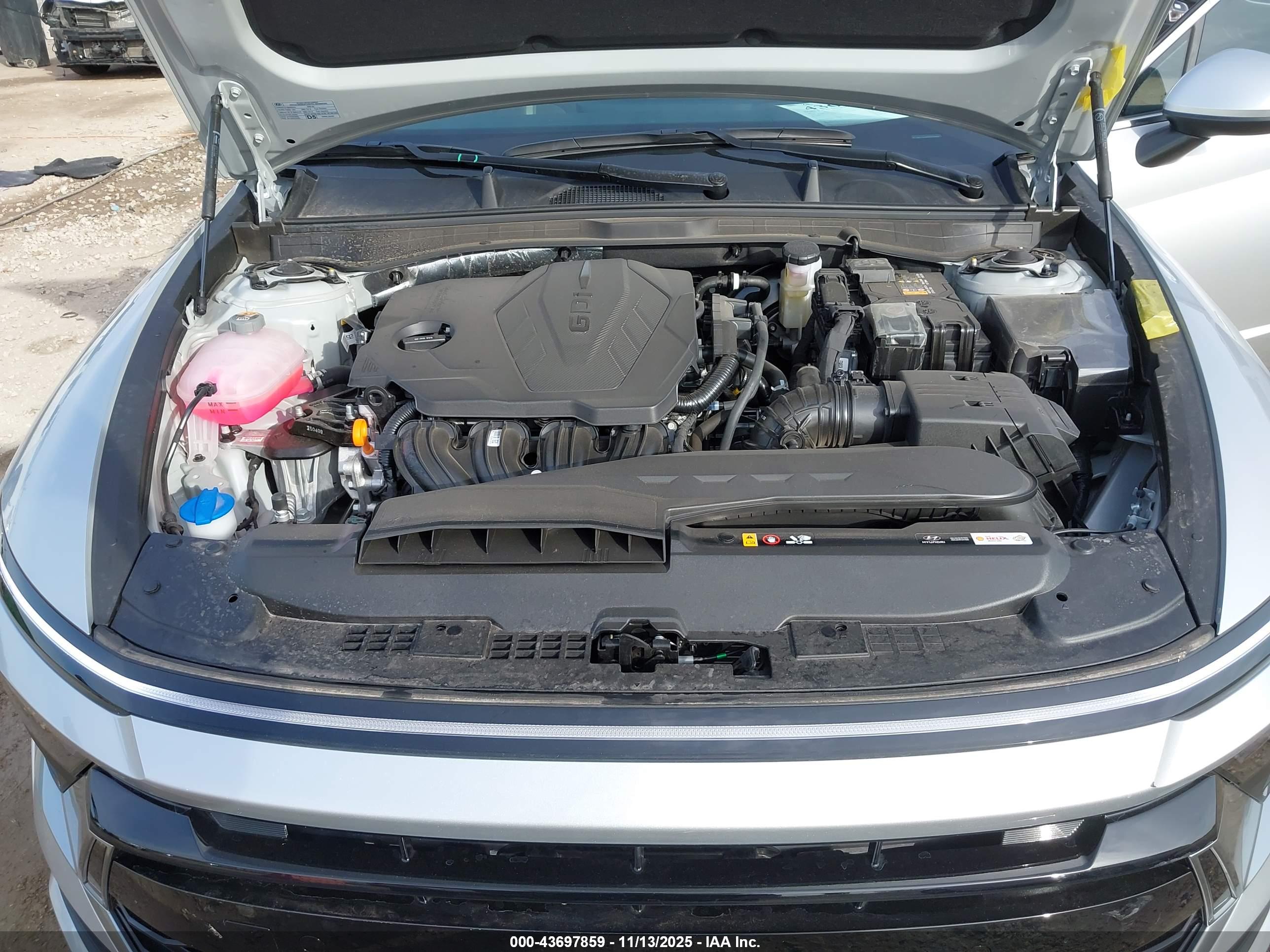 HYUNDAI SONATA image 10