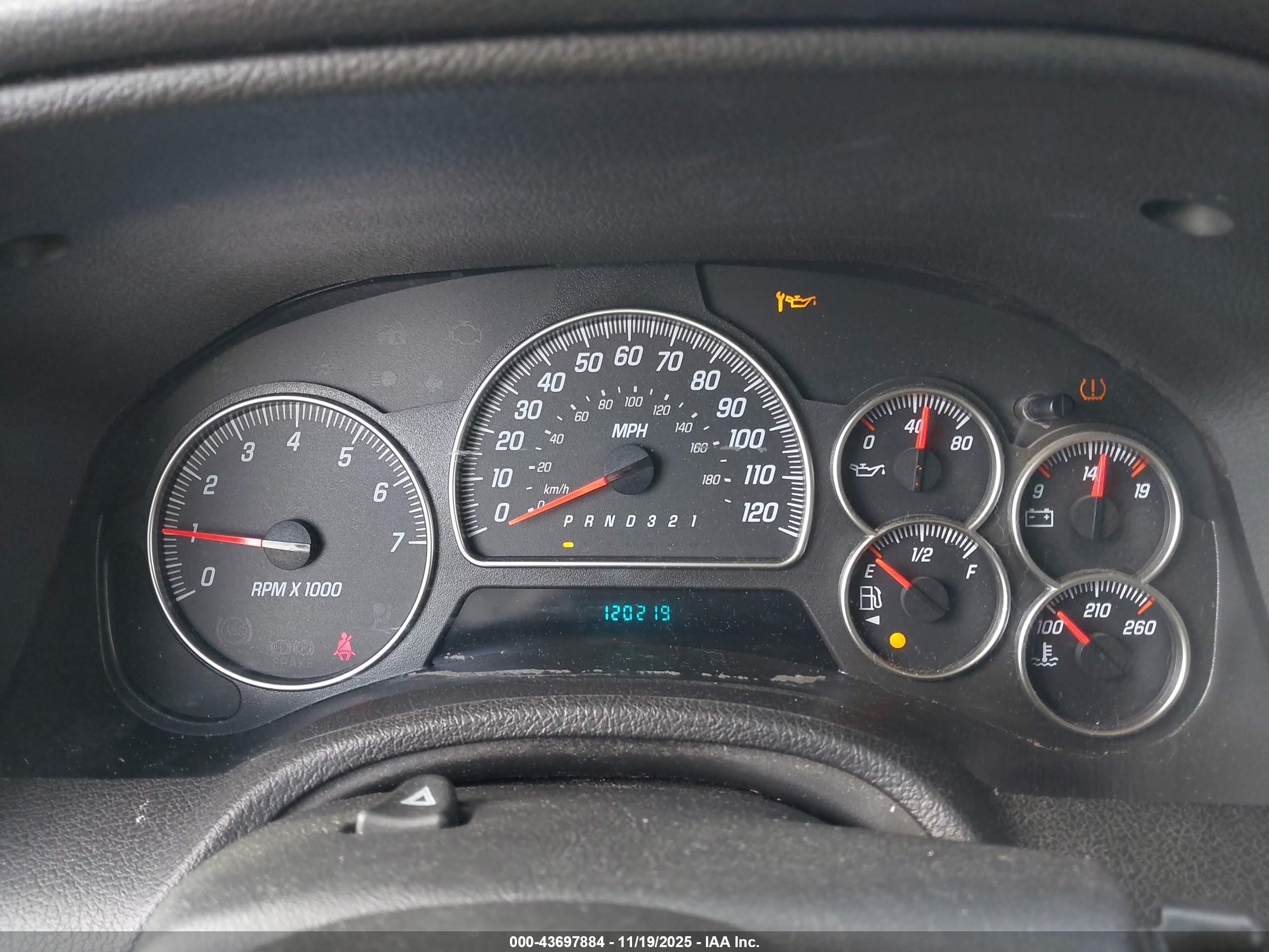 GMC ENVOY image 7