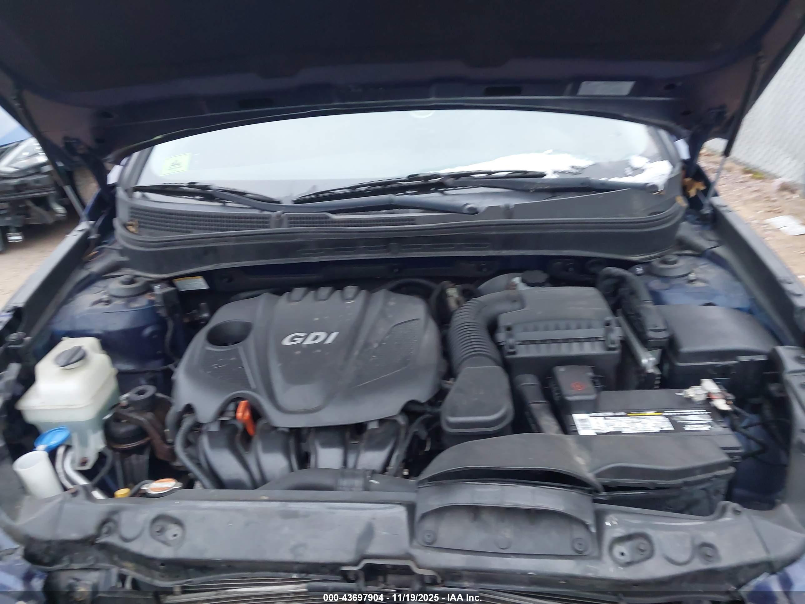 HYUNDAI SONATA image 10