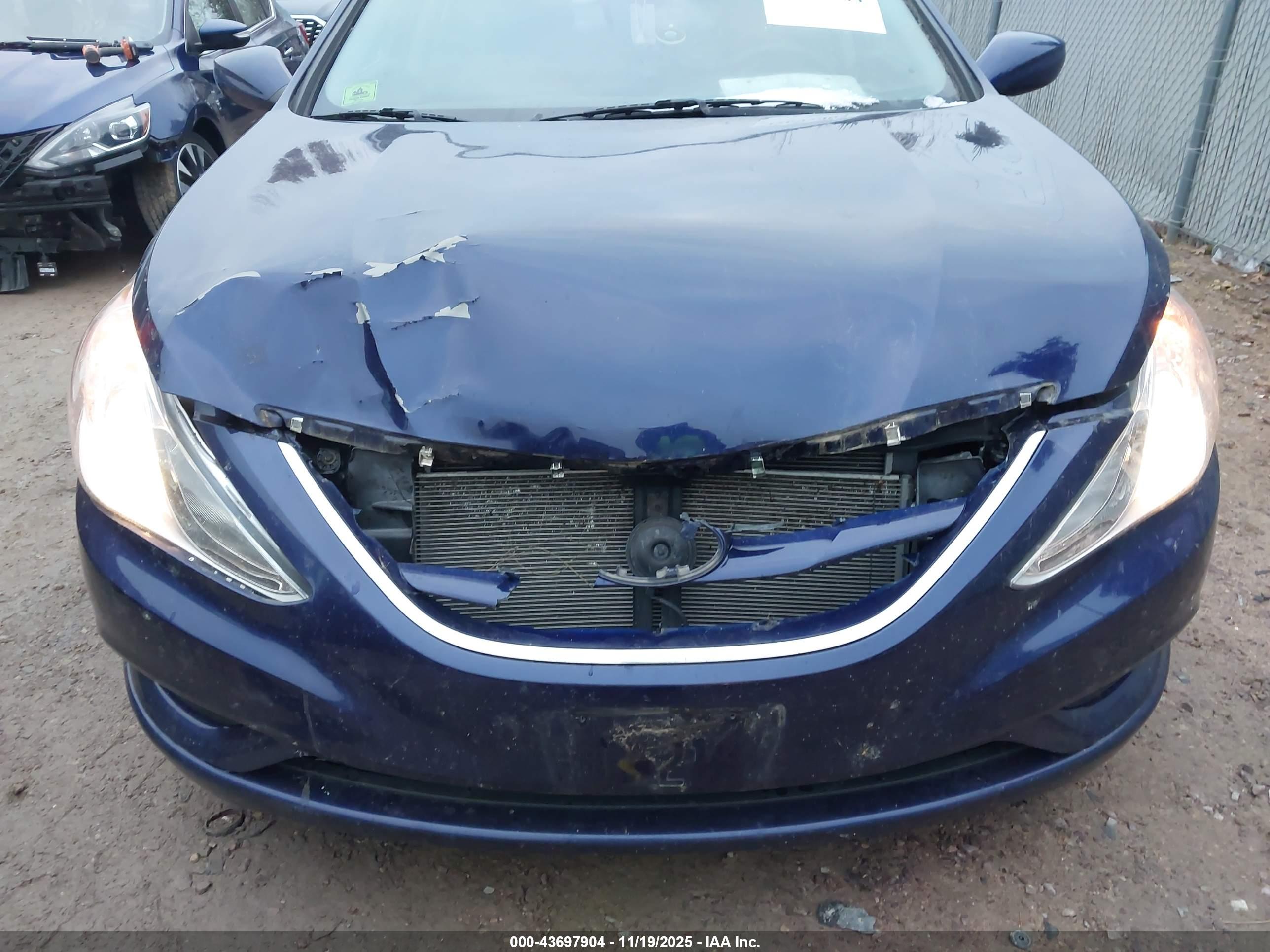 HYUNDAI SONATA image 6