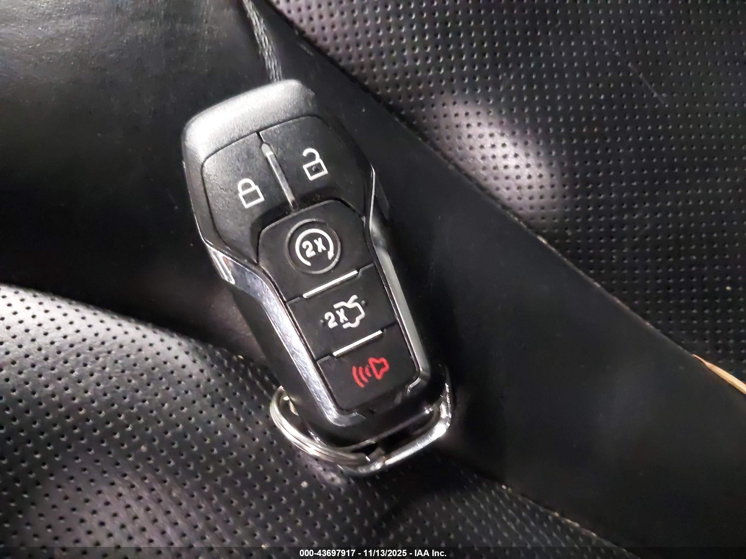 LINCOLN MKC image 11