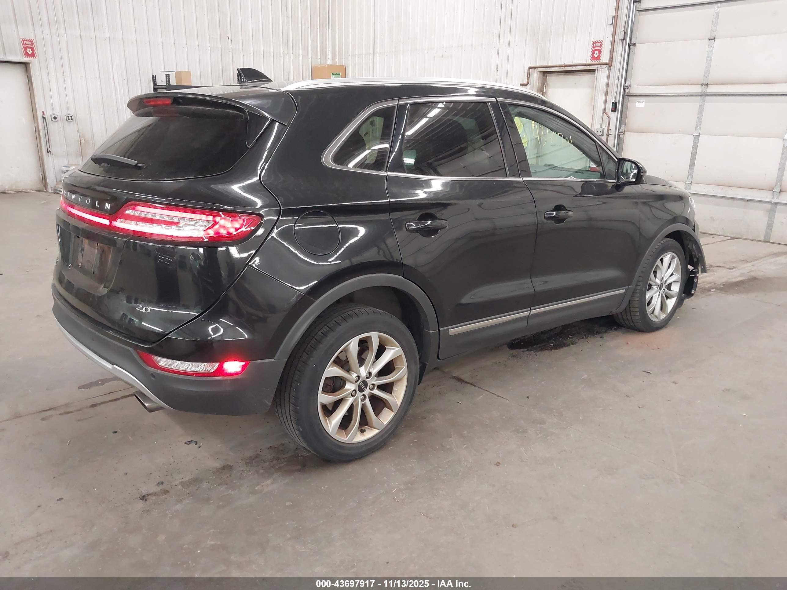 LINCOLN MKC image 4