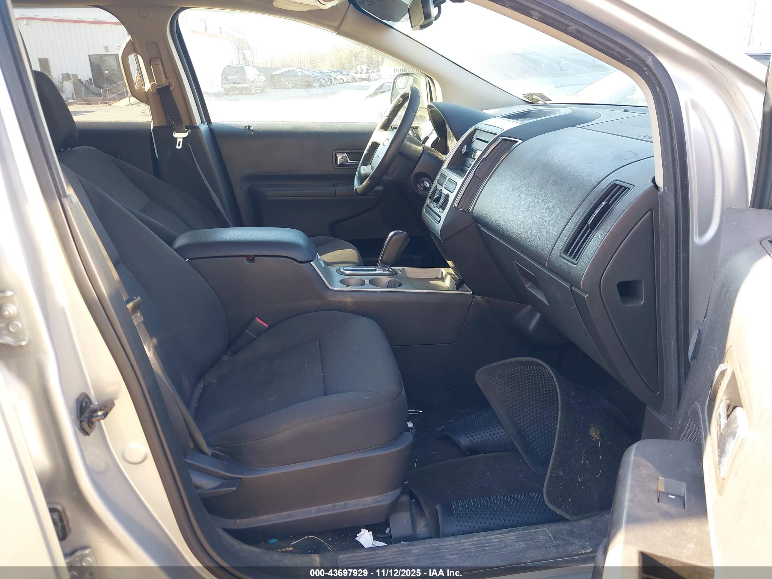 FORD EDGE image 5