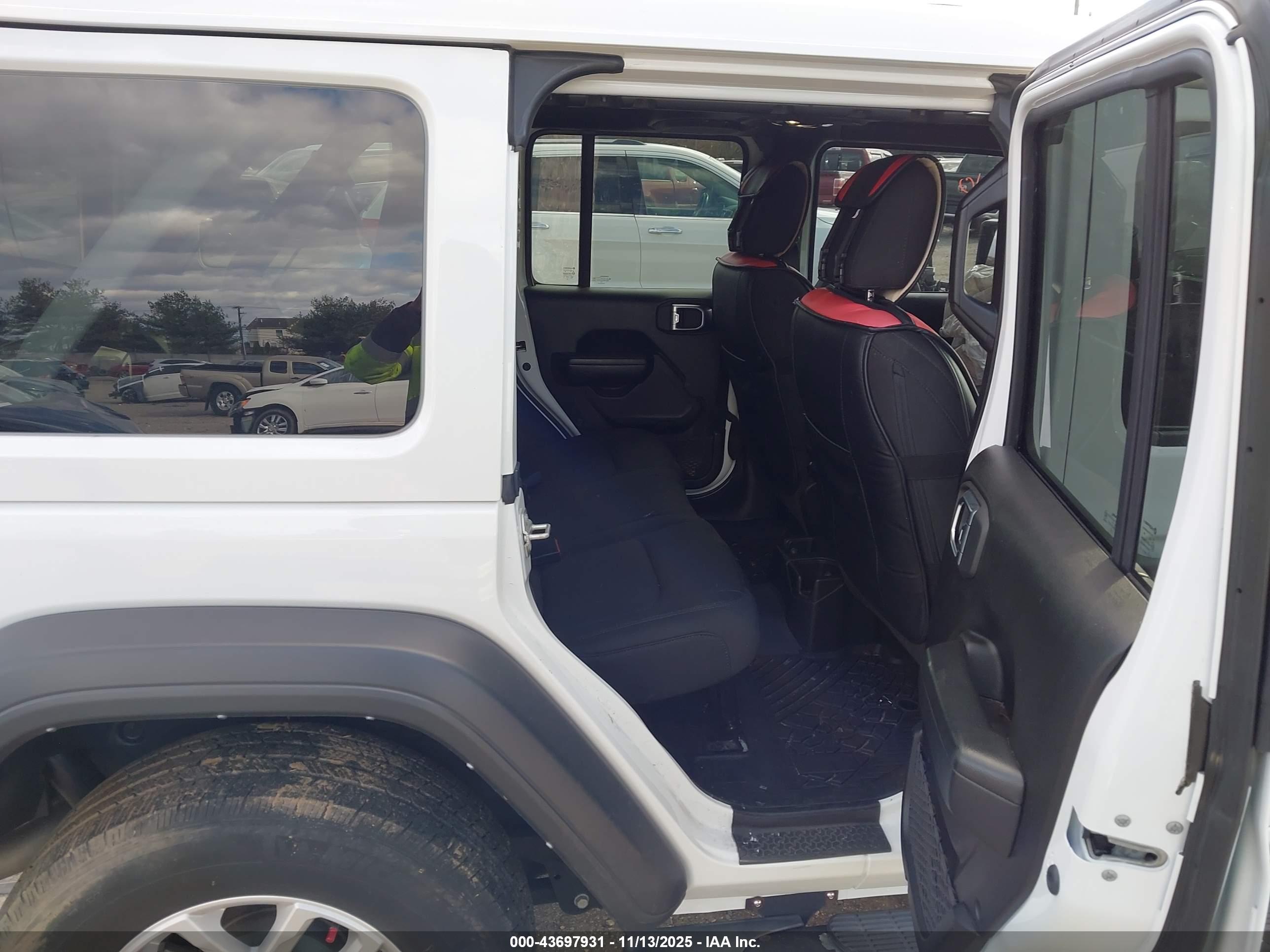 JEEP WRANGLER image 8