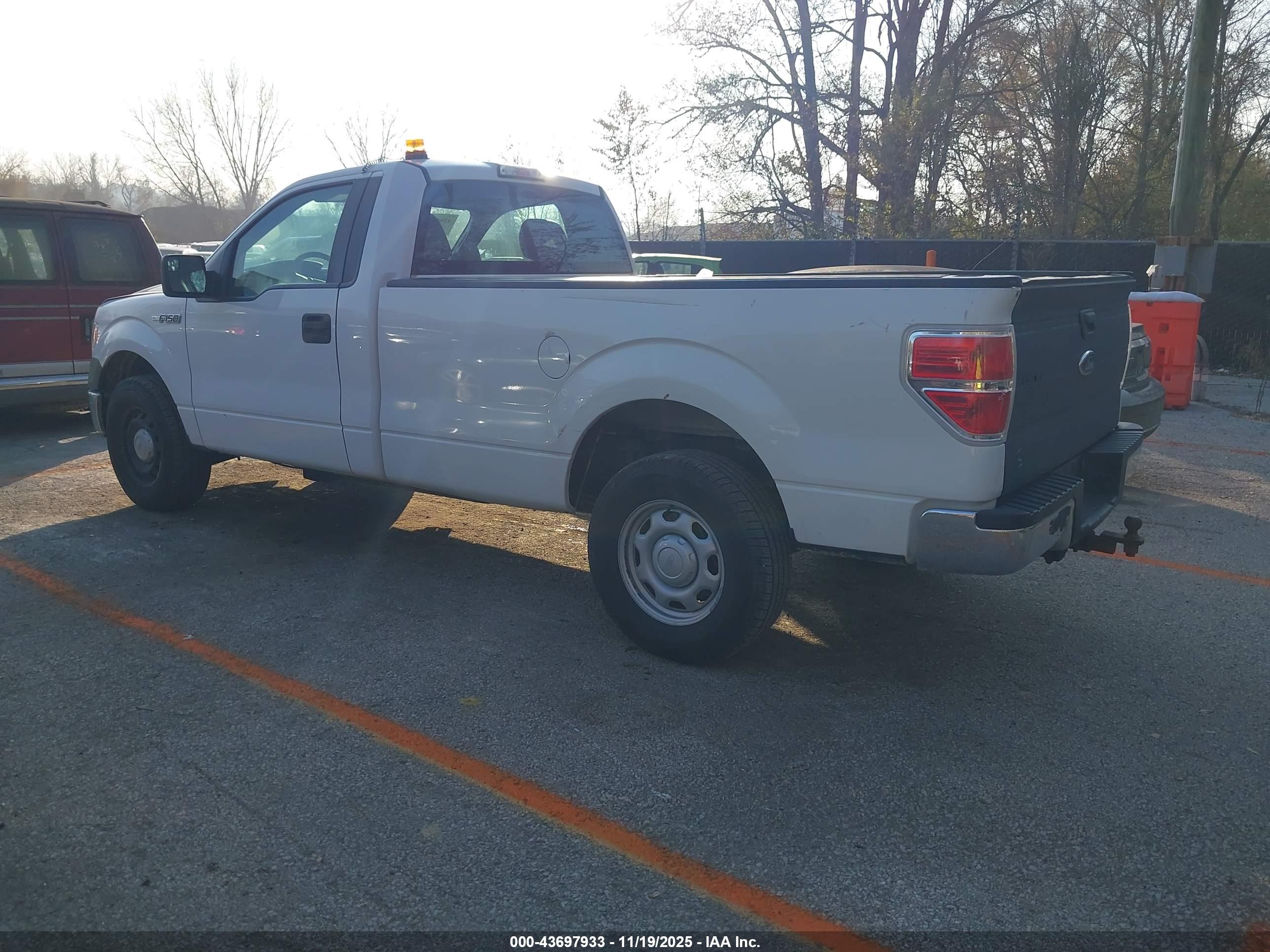FORD F-150 image 3