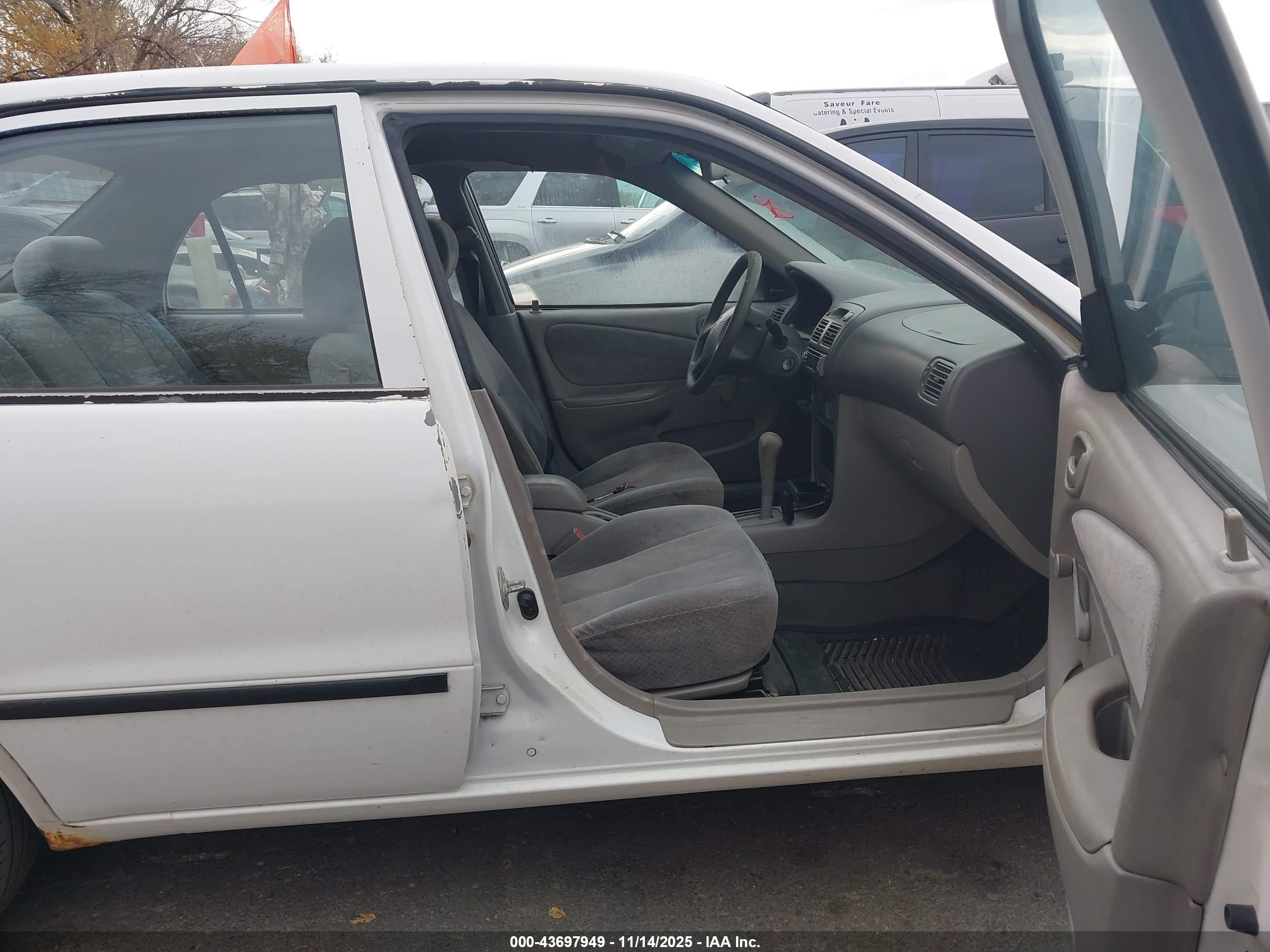 TOYOTA COROLLA image 5