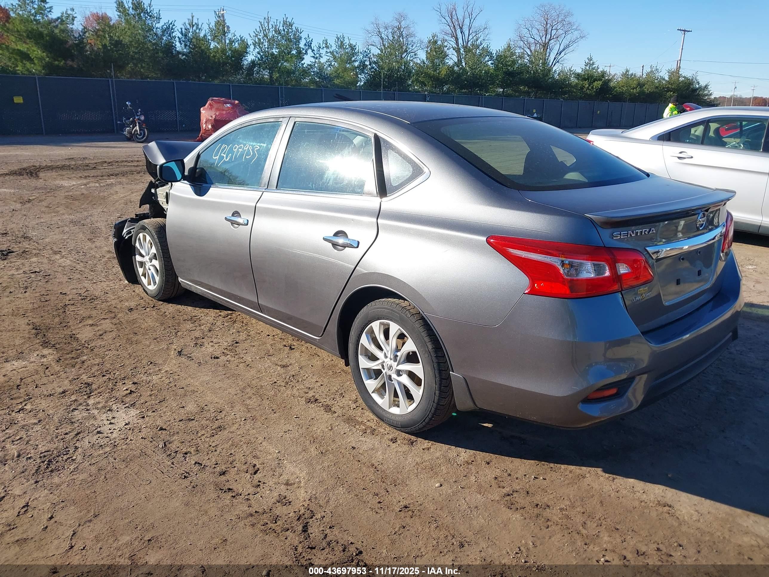 NISSAN SENTRA image 3