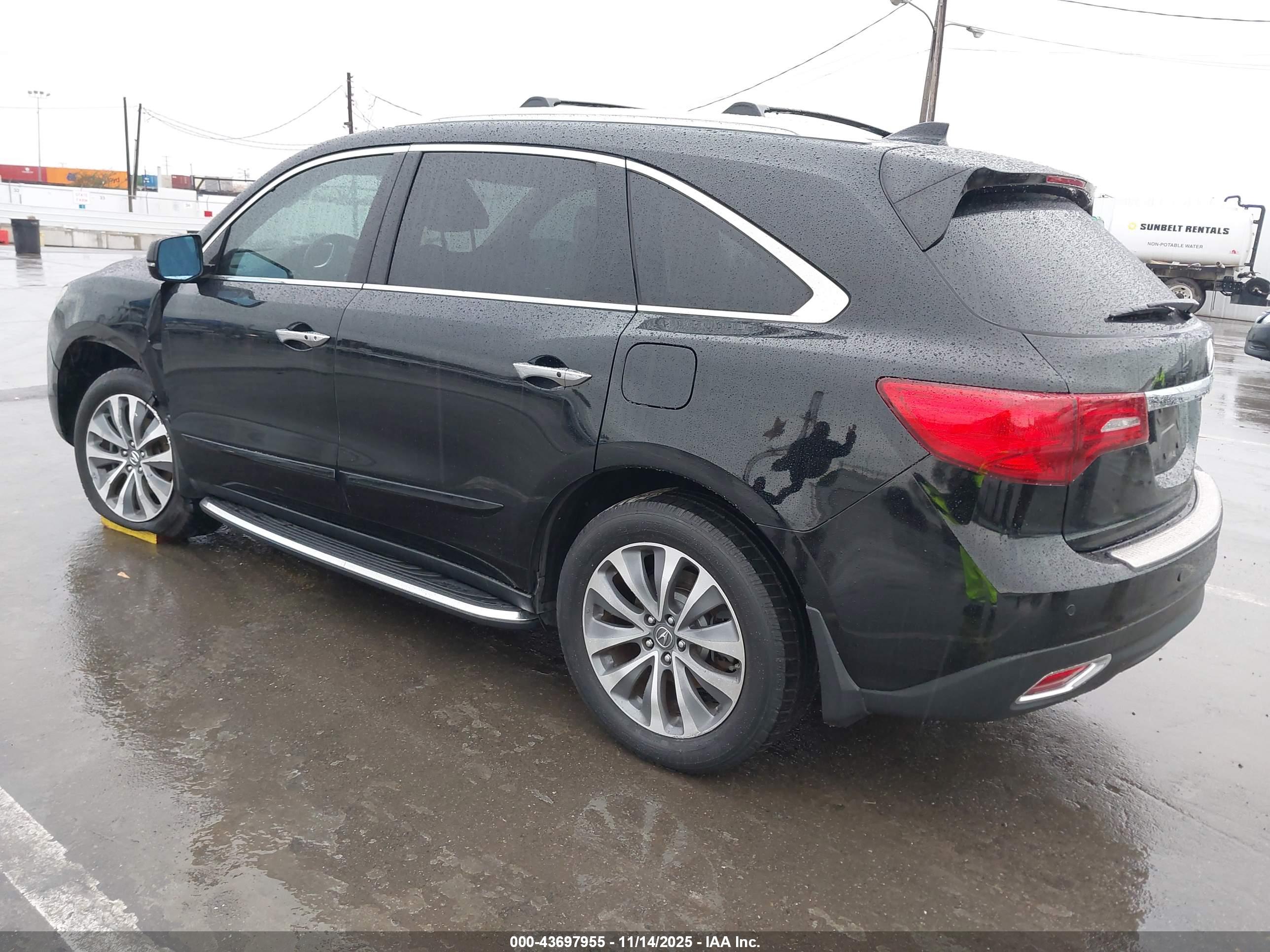 ACURA MDX image 3