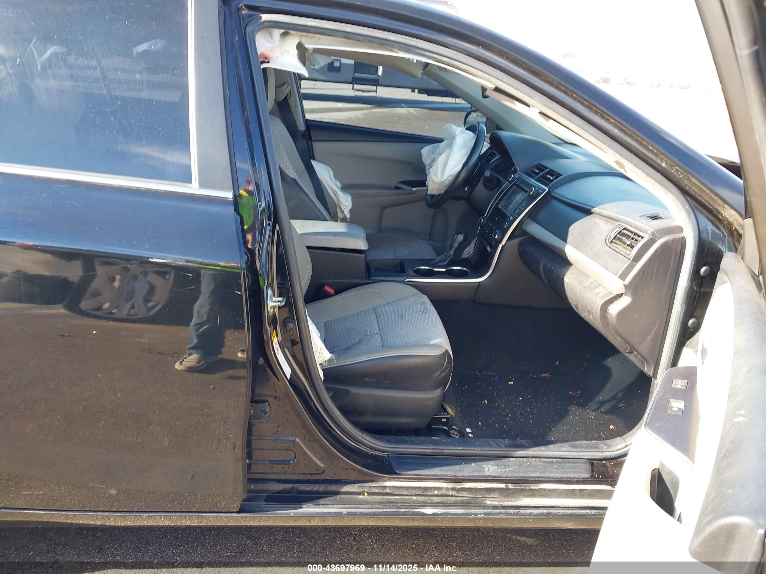 TOYOTA CAMRY image 5