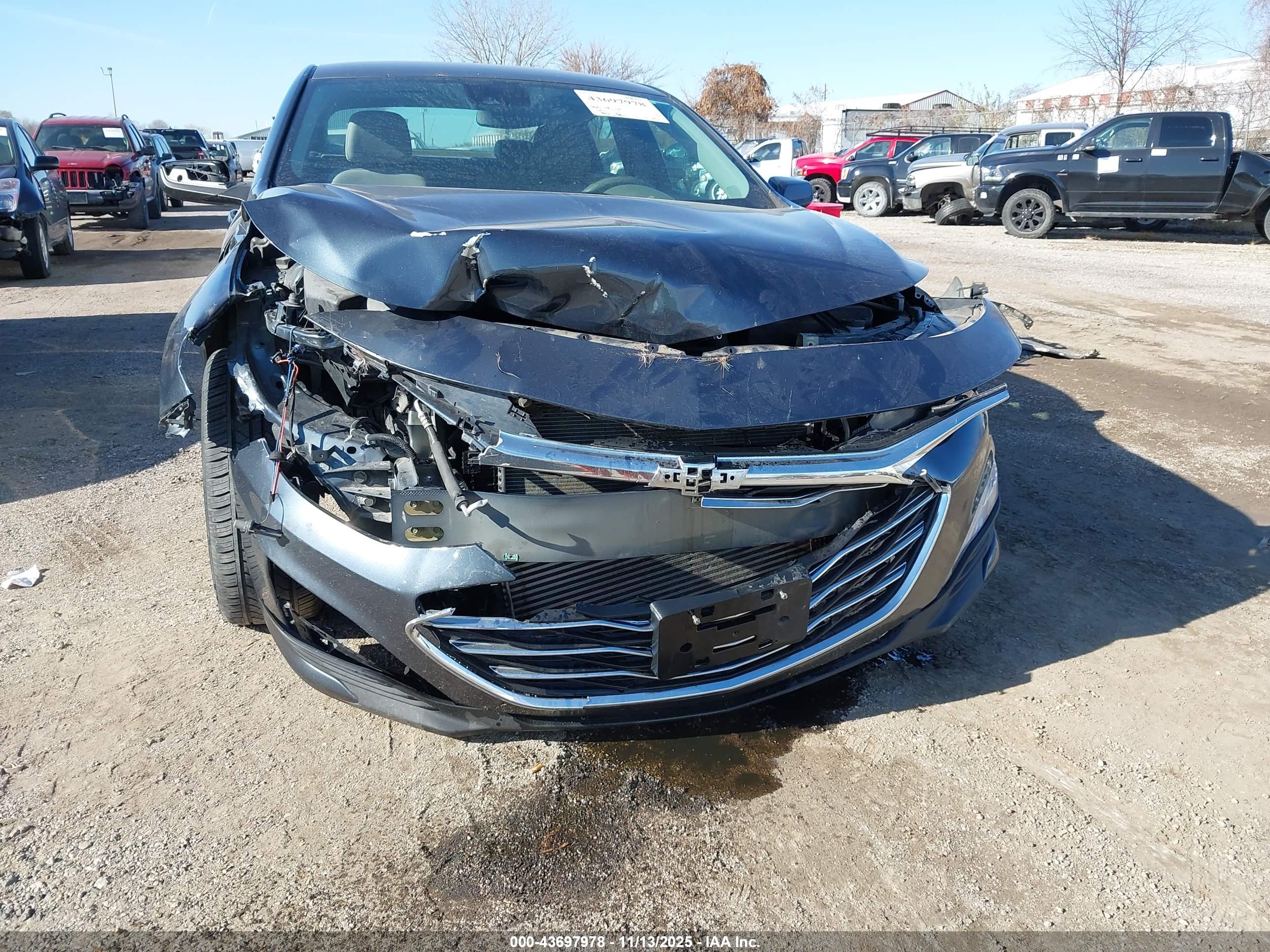 CHEVROLET MALIBU image 6