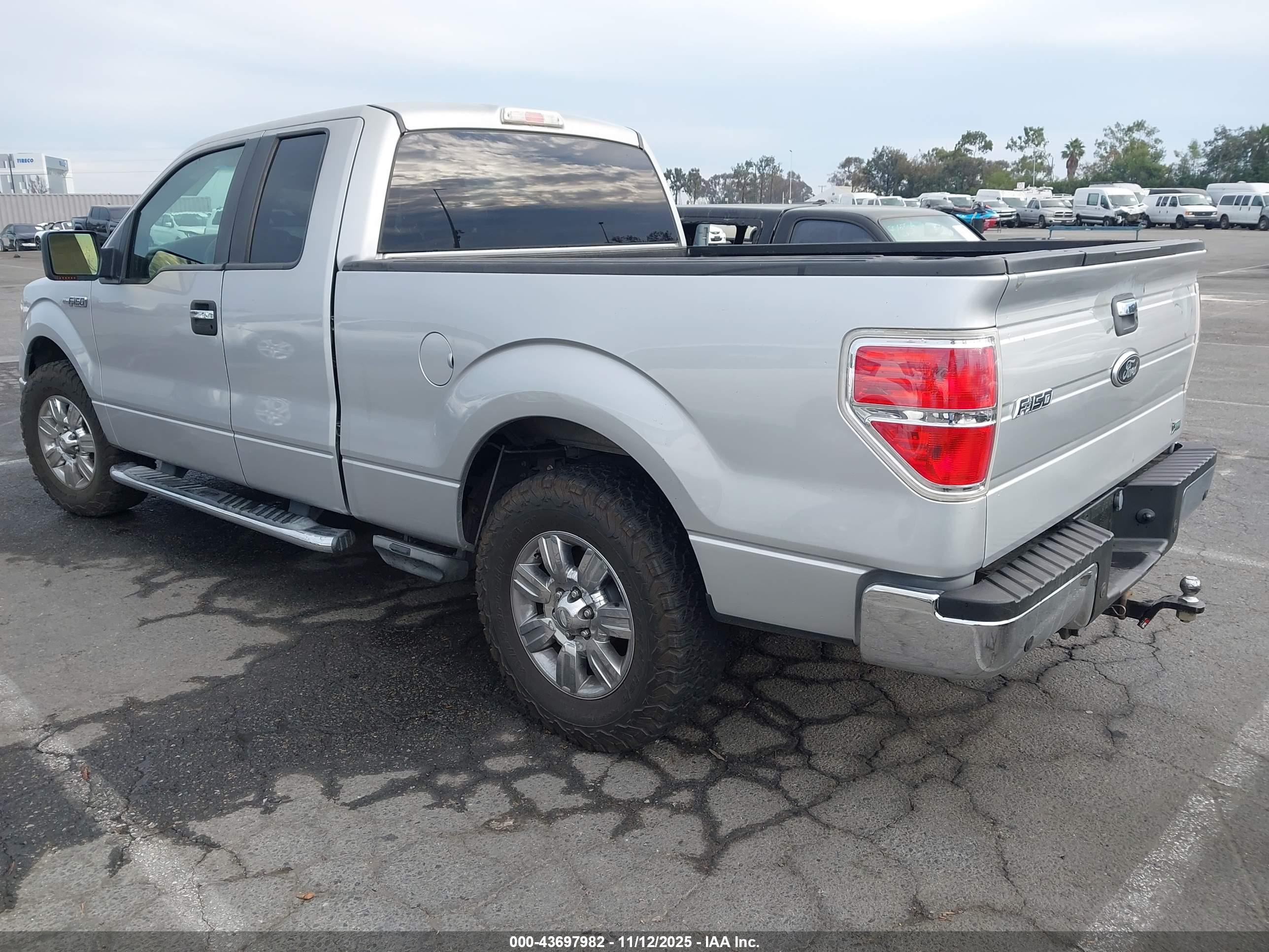 FORD F-150 image 3