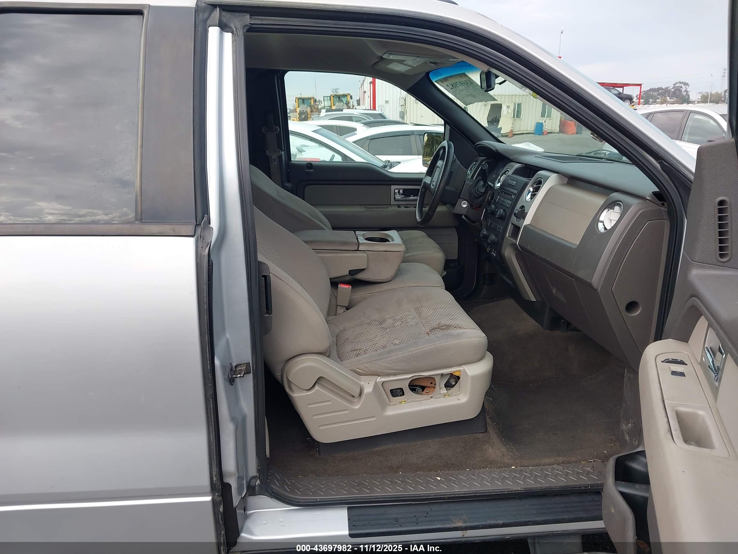 FORD F-150 image 5