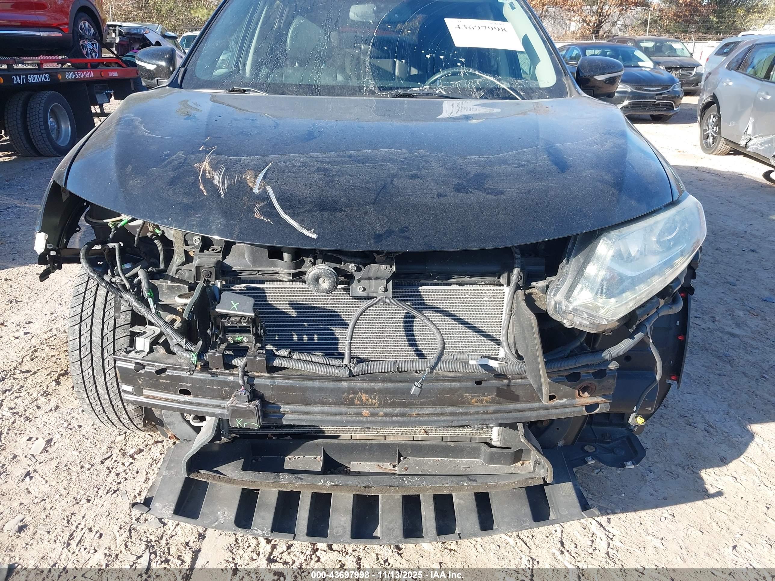 NISSAN ROGUE image 6