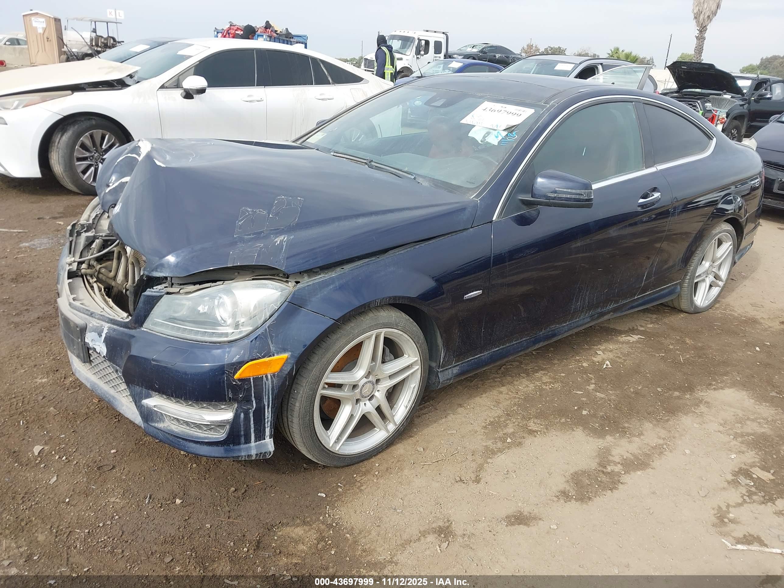 MERCEDES-BENZ C image 2