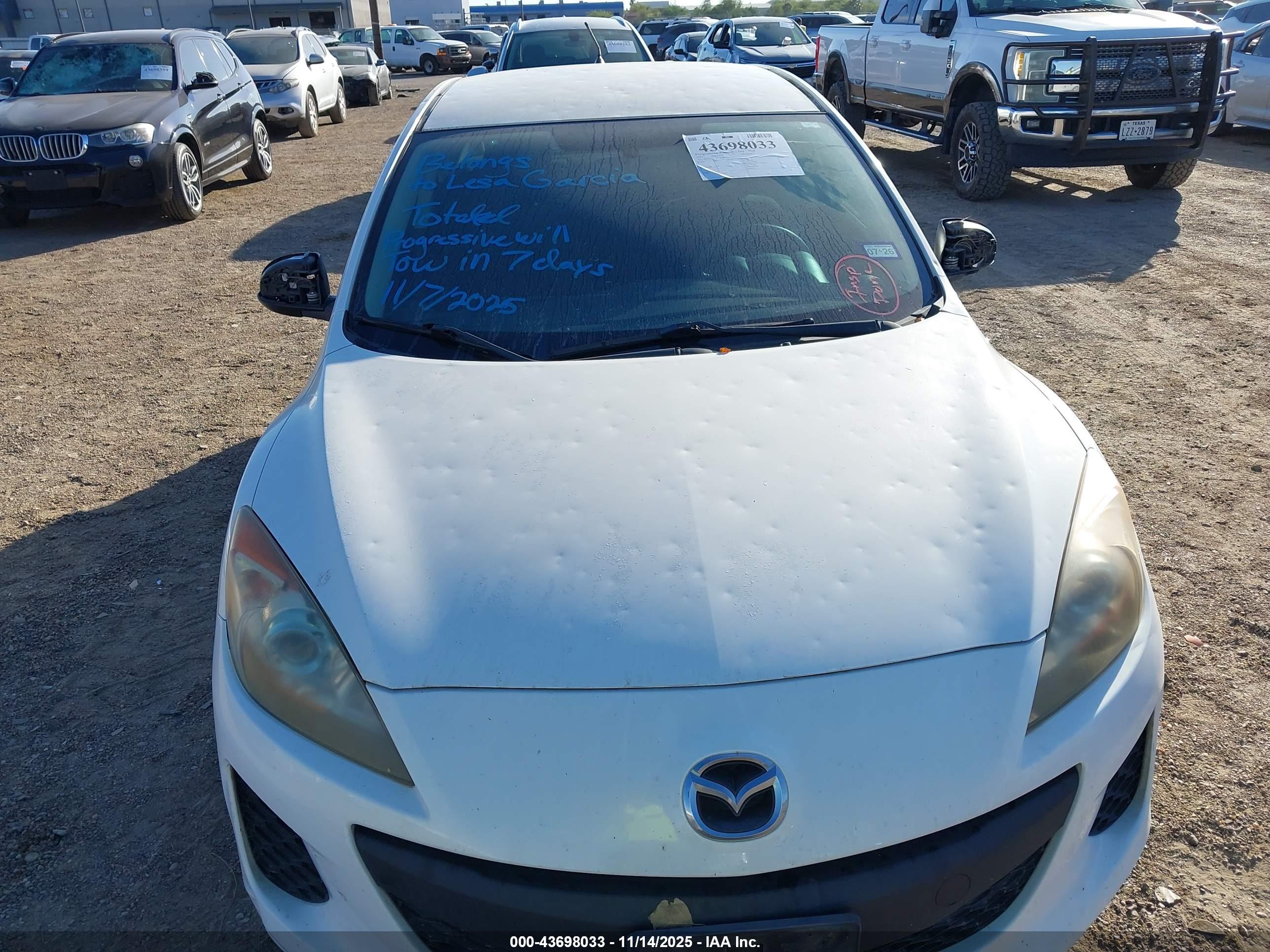 MAZDA MAZDA3 image 6