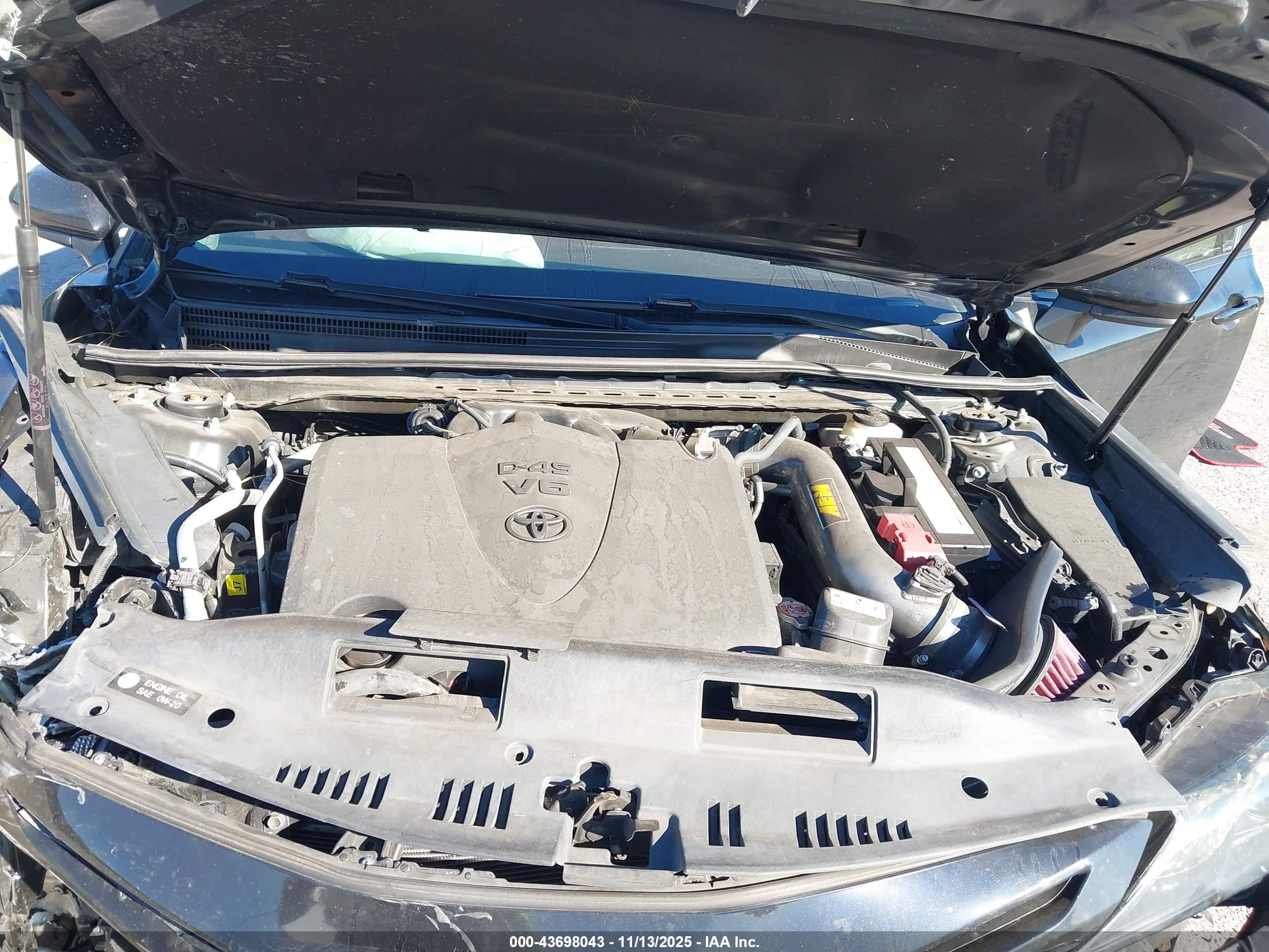 TOYOTA CAMRY image 10