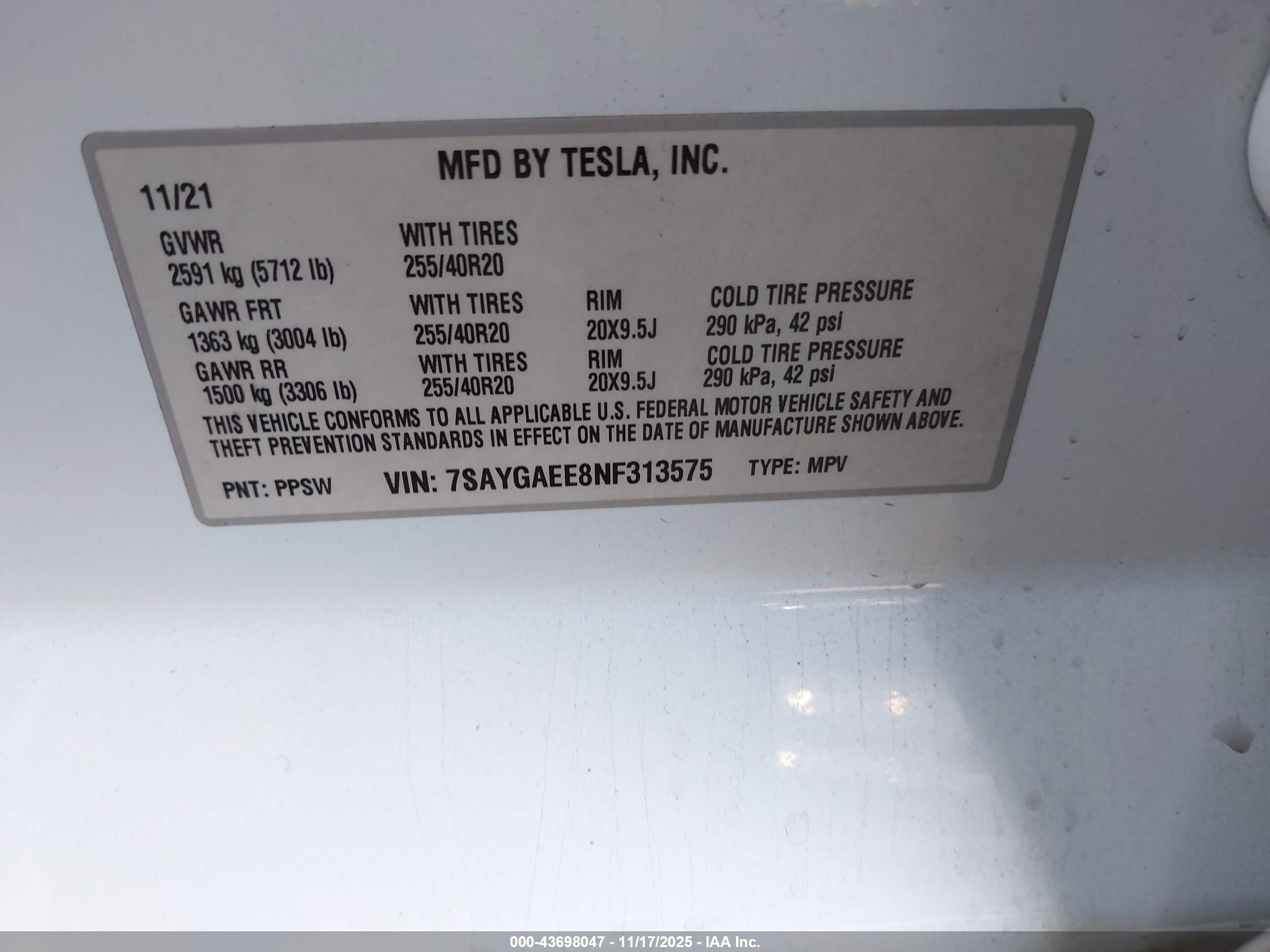 TESLA MODEL image 9