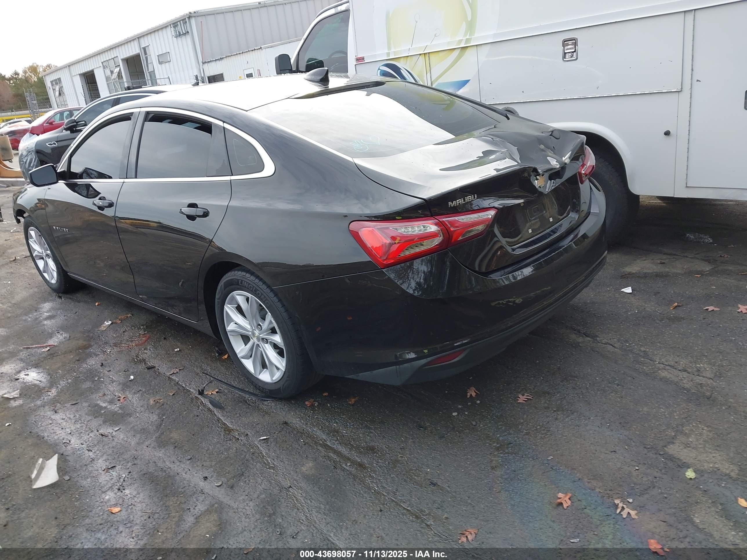 CHEVROLET MALIBU image 3
