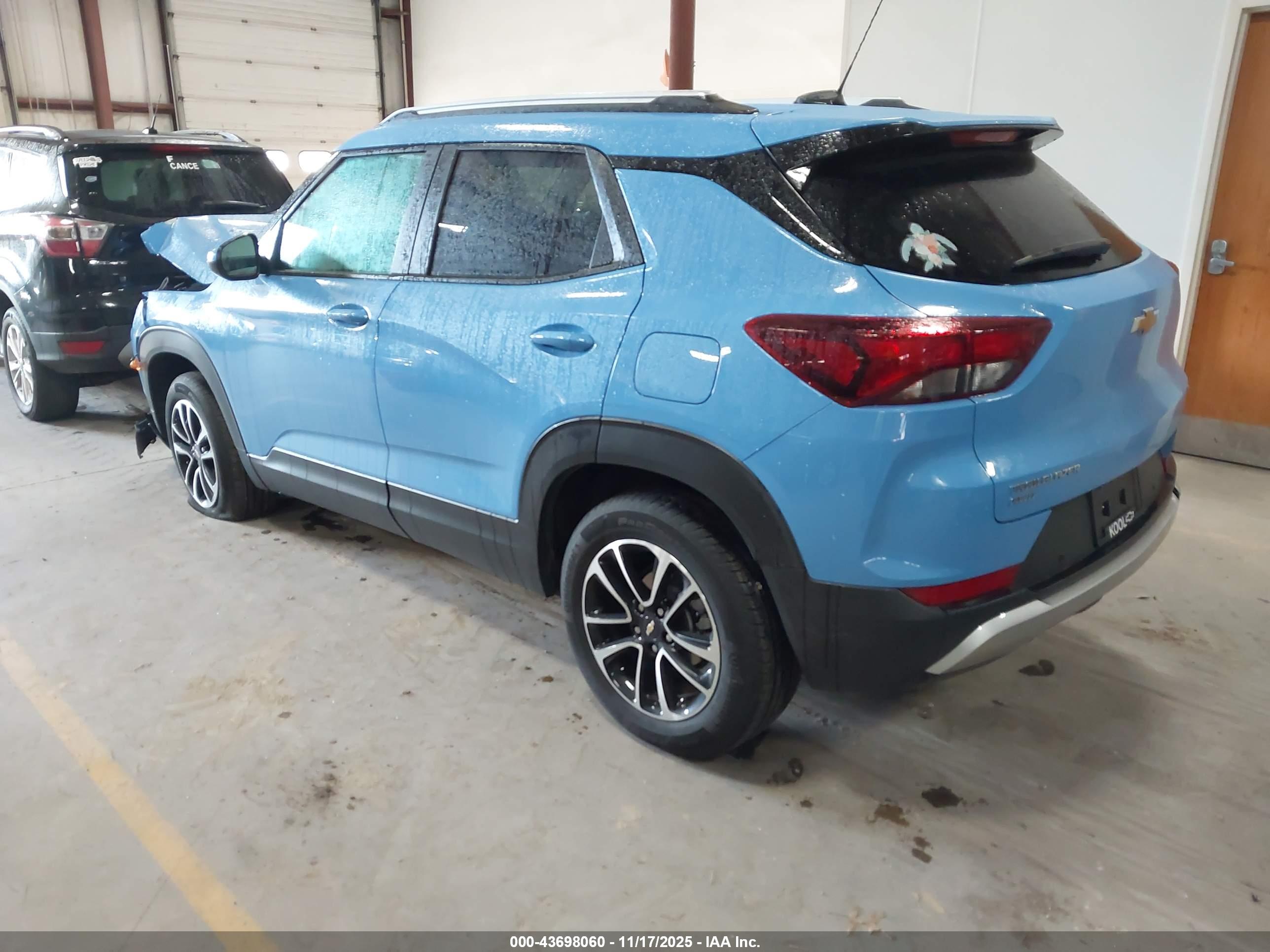 CHEVROLET TRAILBLAZER image 3