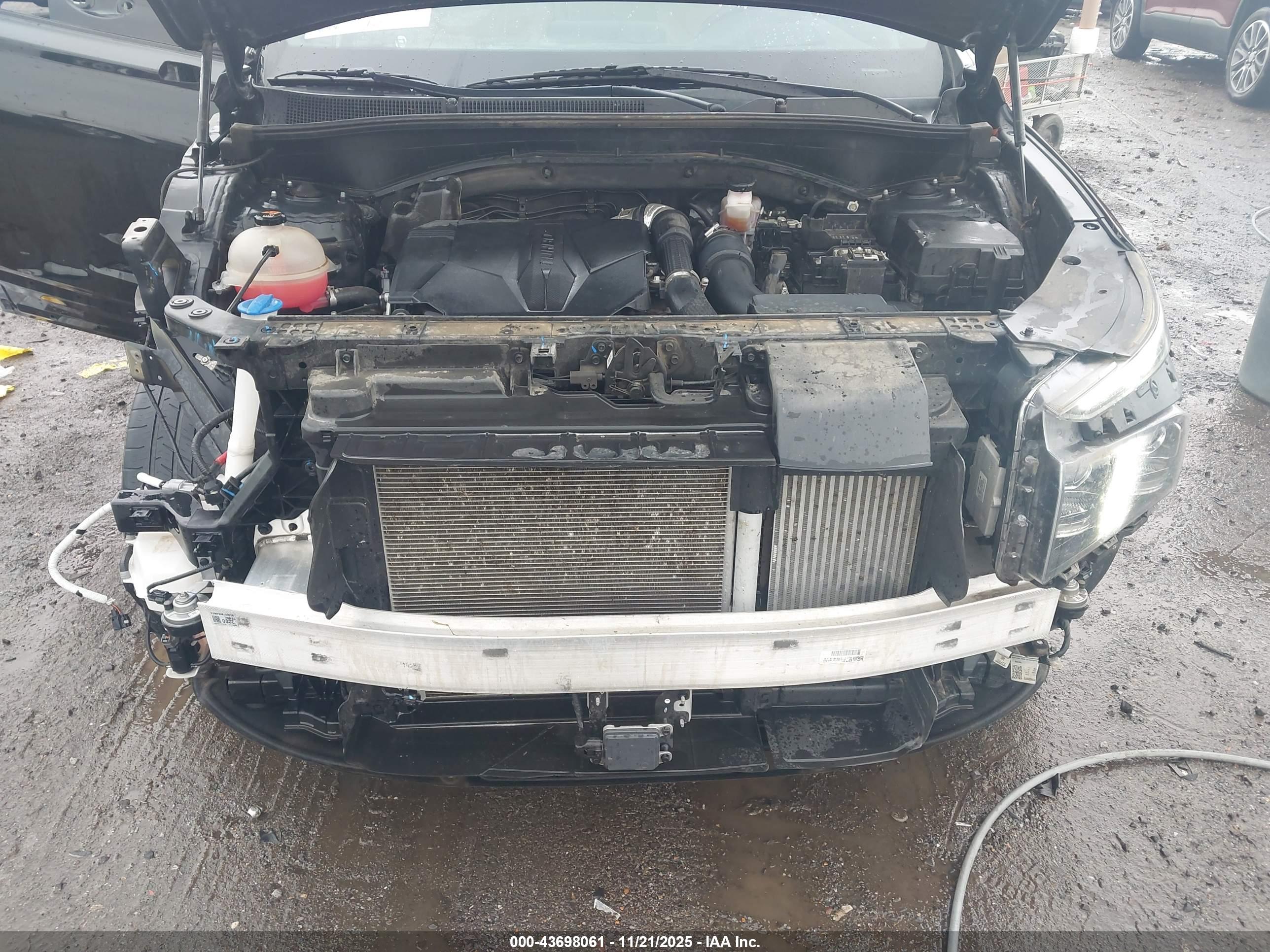 HYUNDAI SANTA image 10