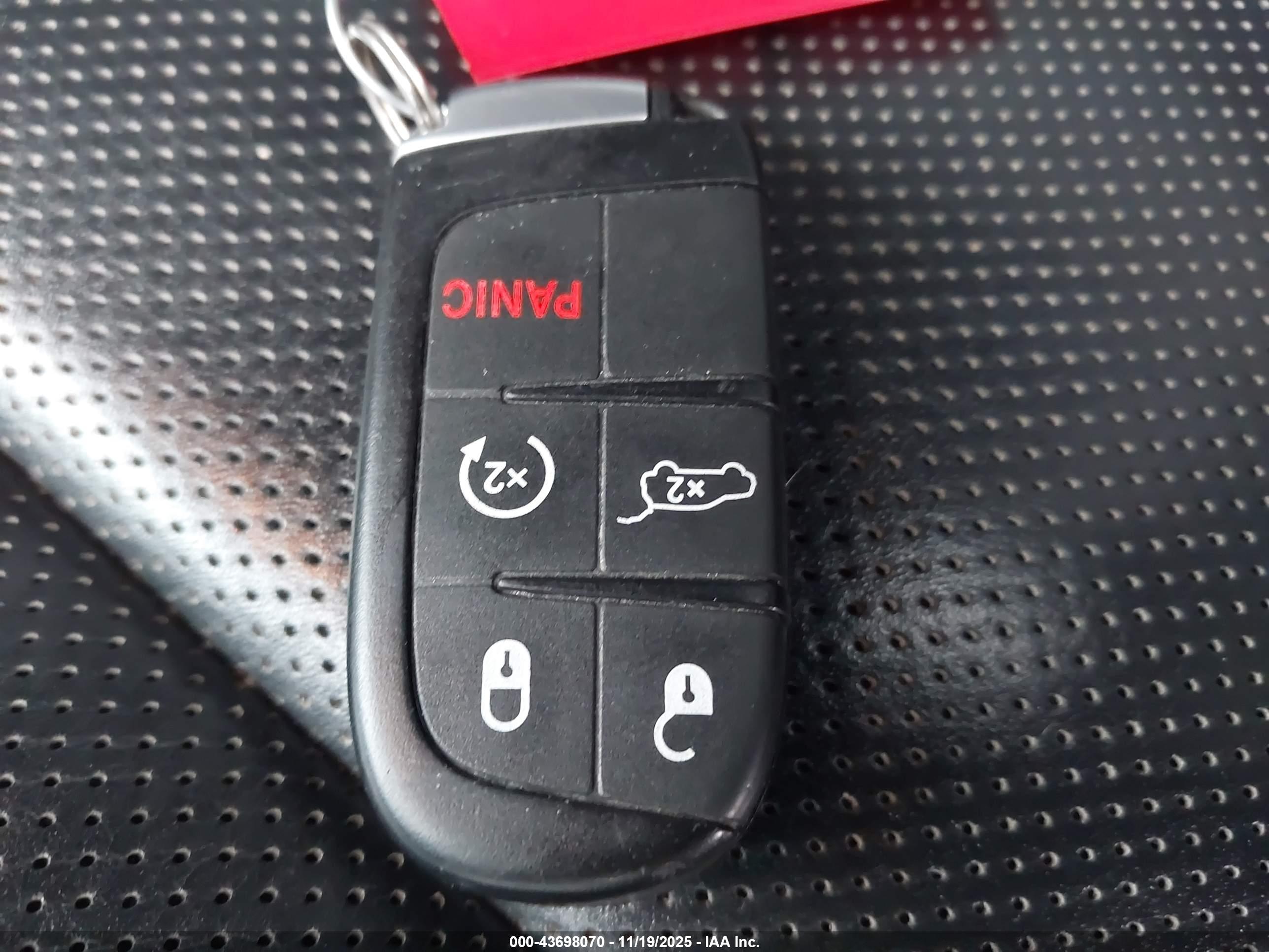 JEEP GRAND image 11