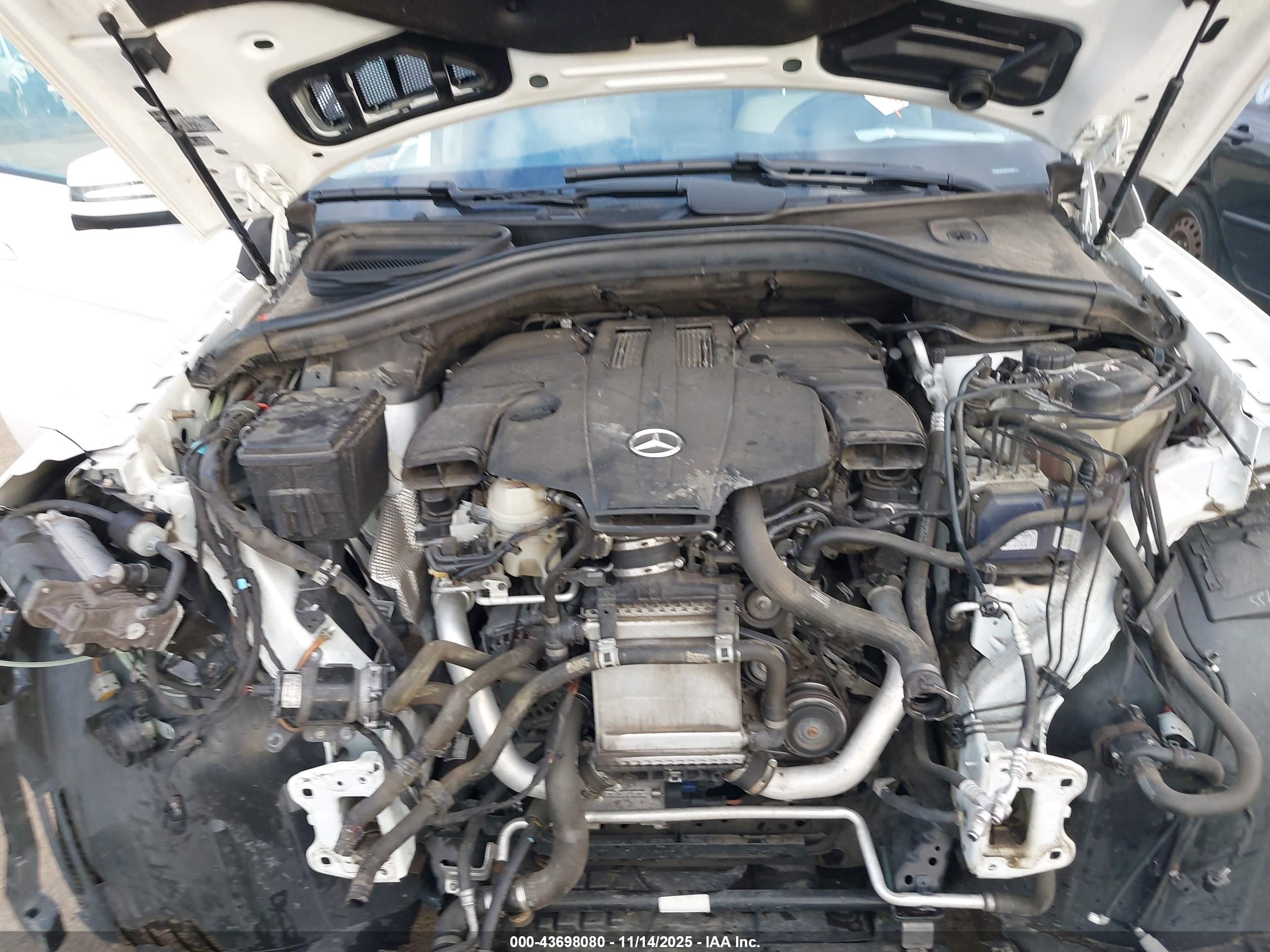 MERCEDES-BENZ GLS image 10