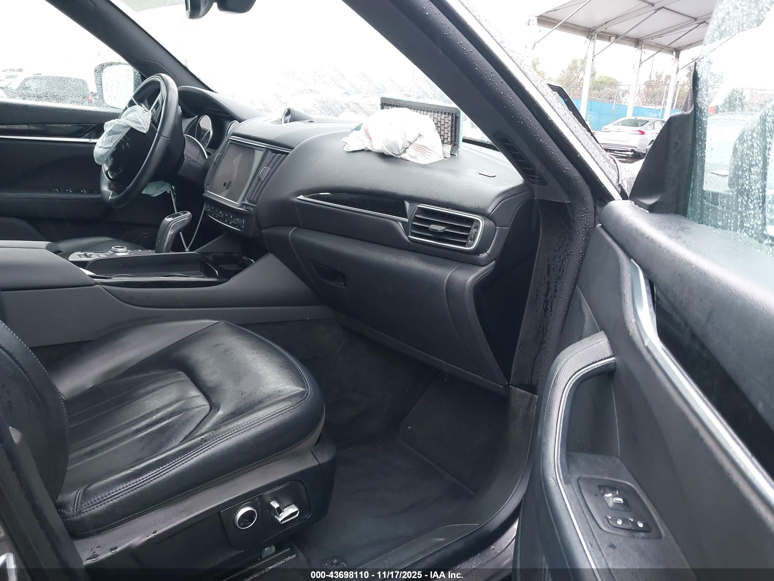 MASERATI LEVANTE image 5