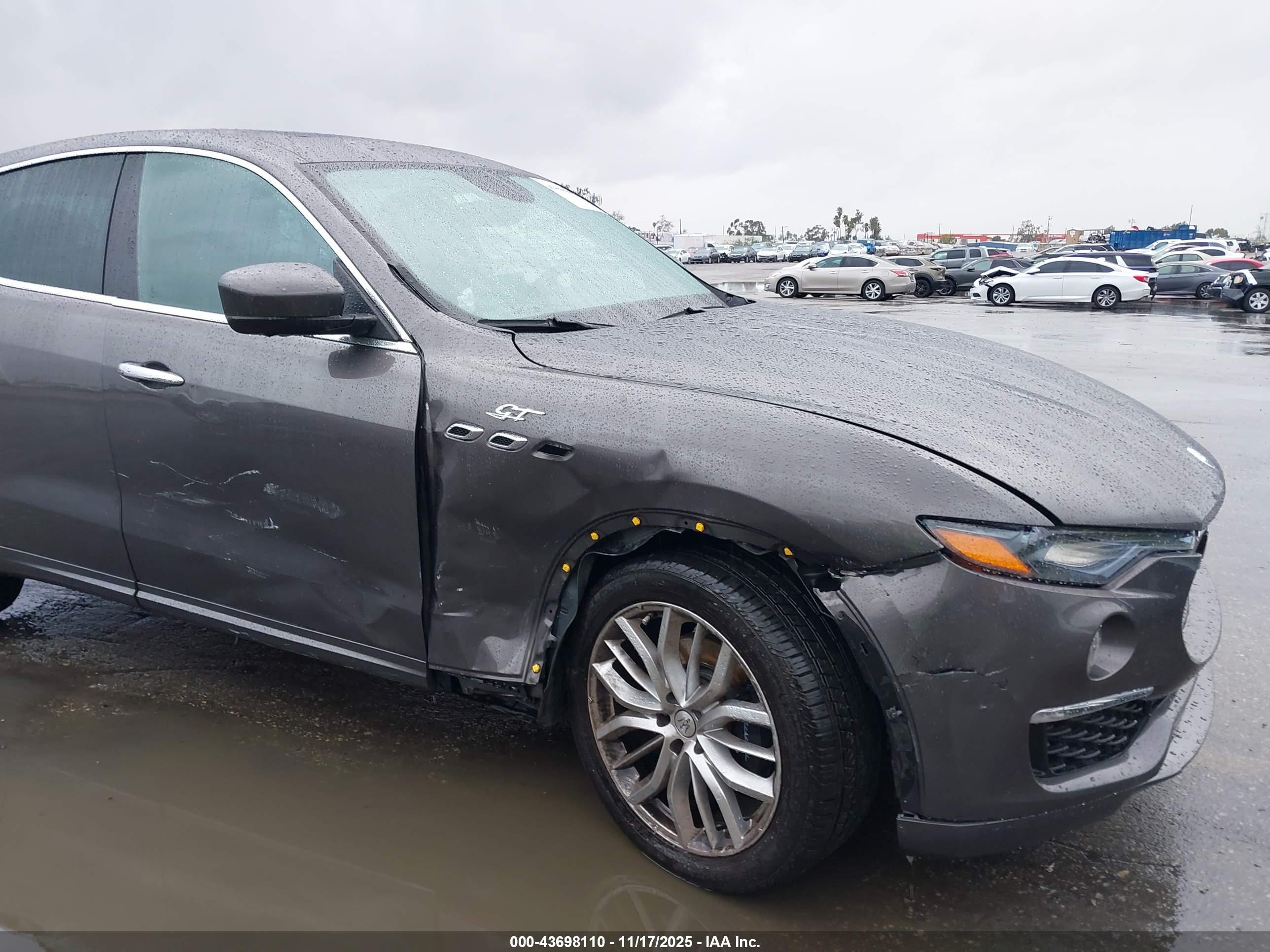 MASERATI LEVANTE image 6