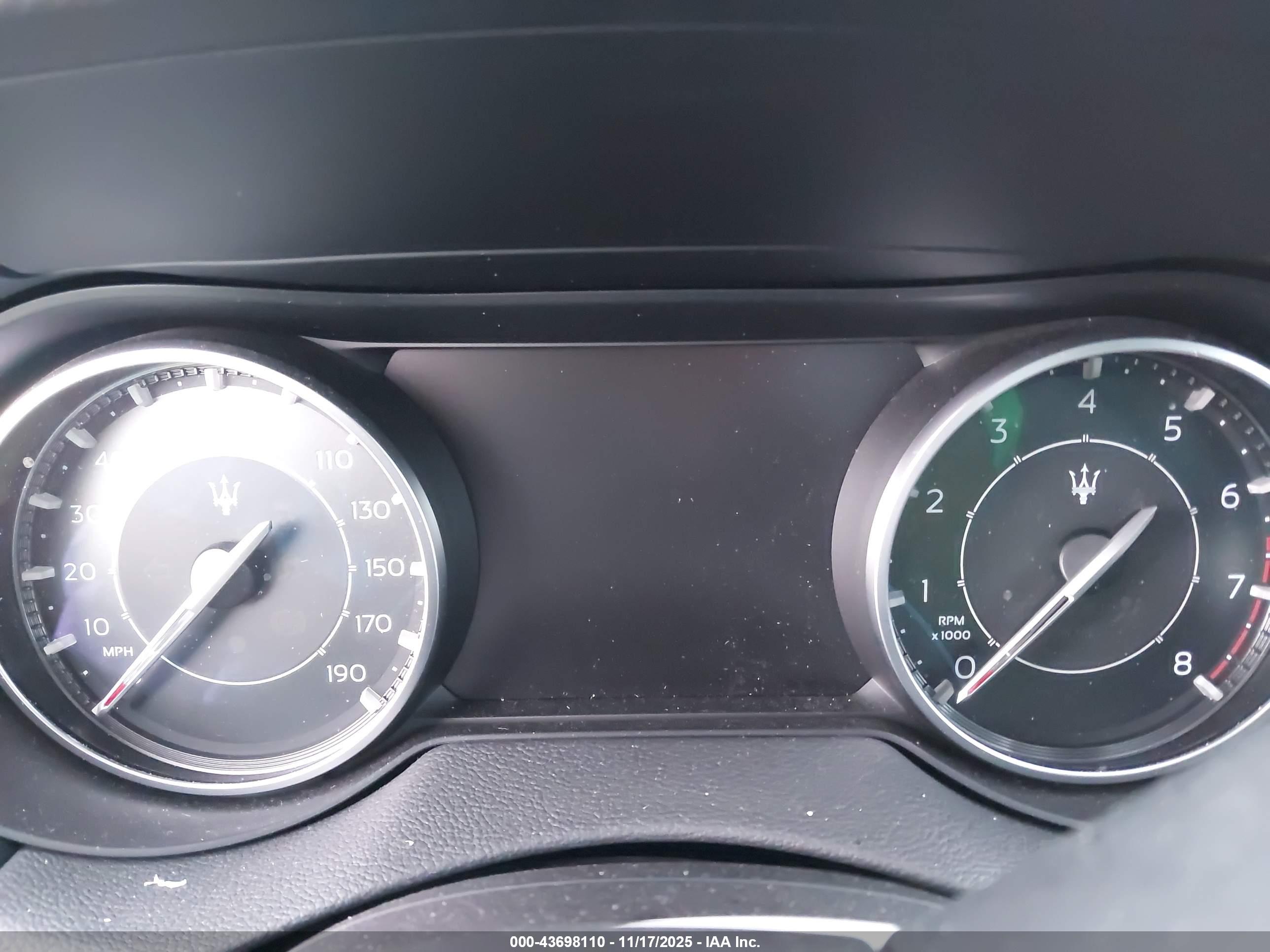MASERATI LEVANTE image 7