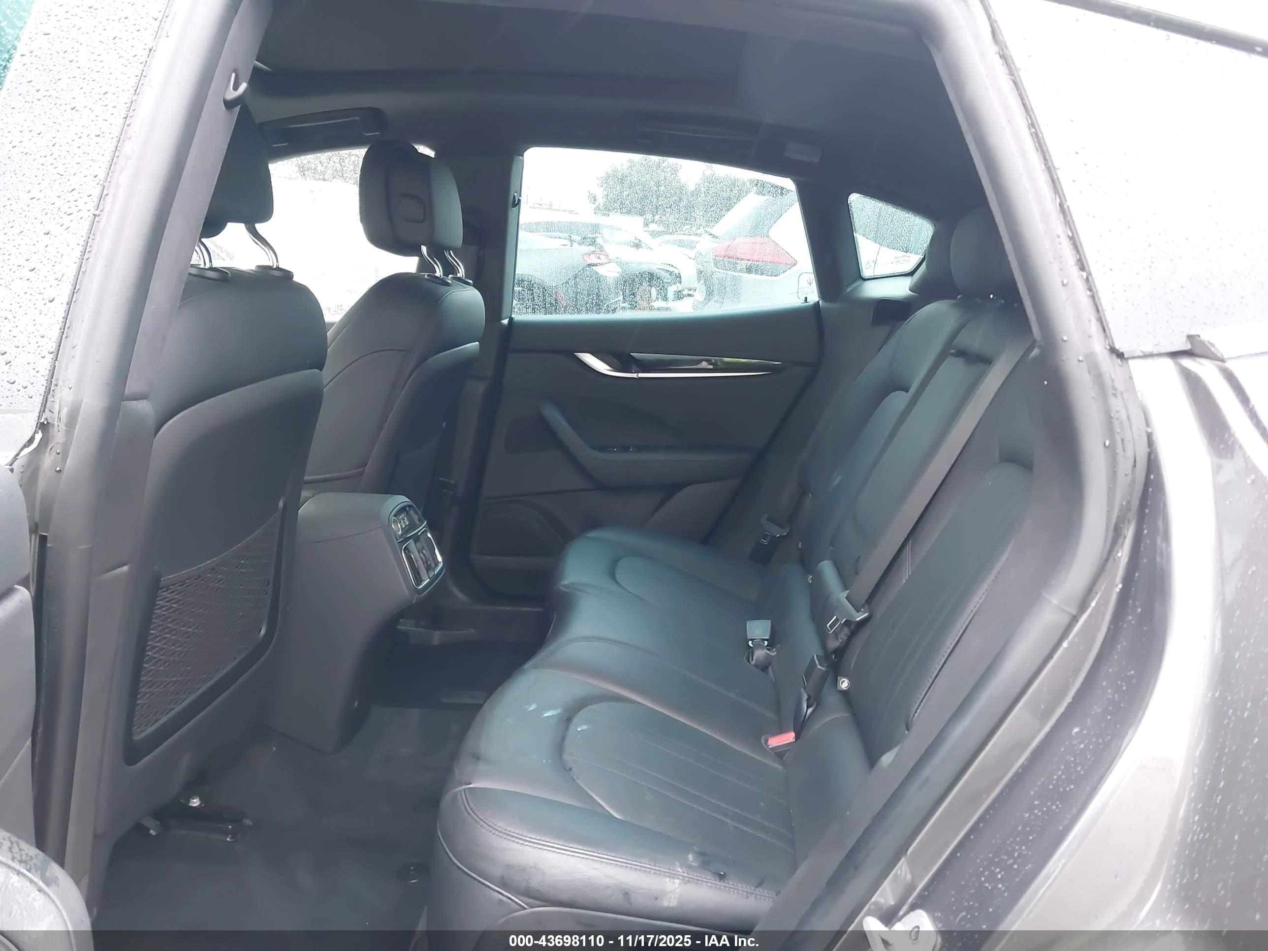 MASERATI LEVANTE image 8