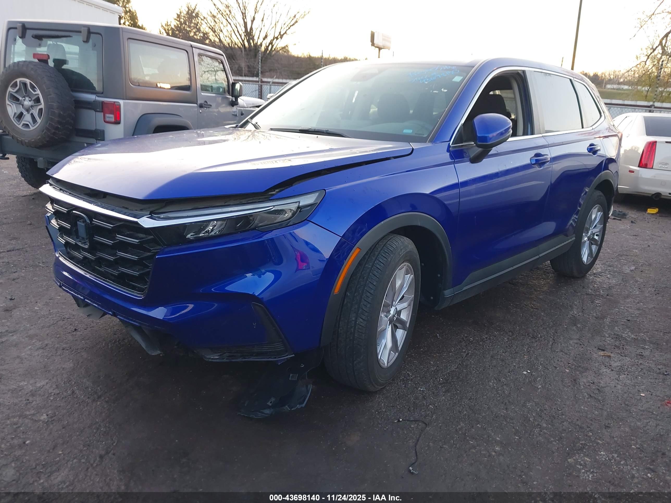HONDA CR-V image 2