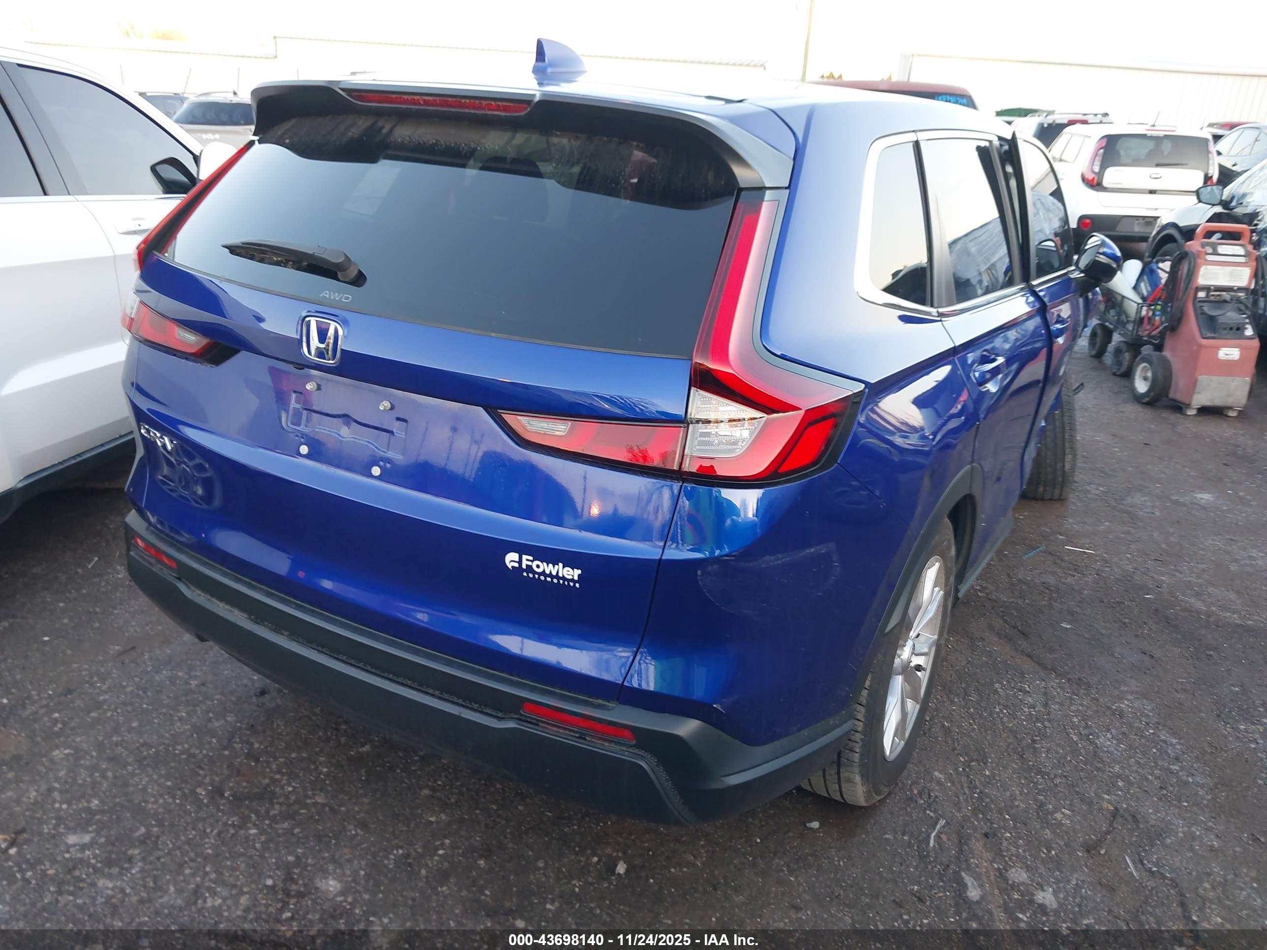 HONDA CR-V image 4