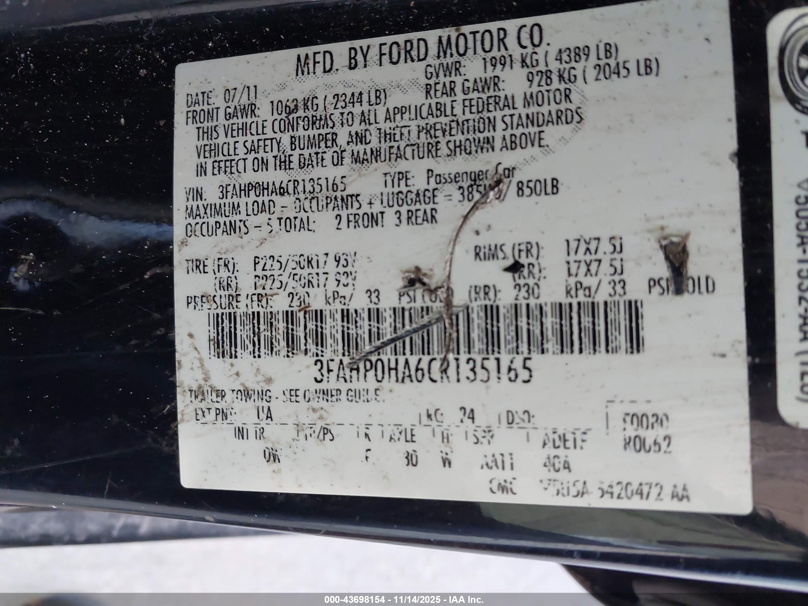 FORD FUSION image 9