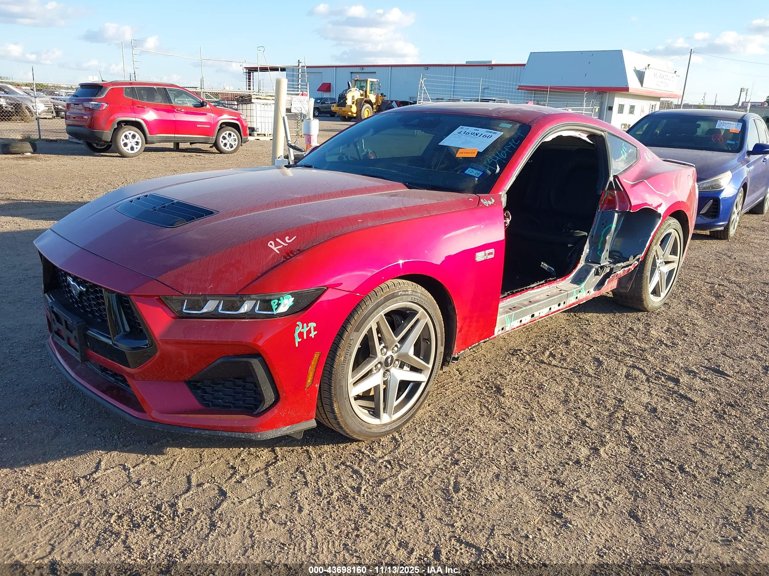 FORD MUSTANG image 2