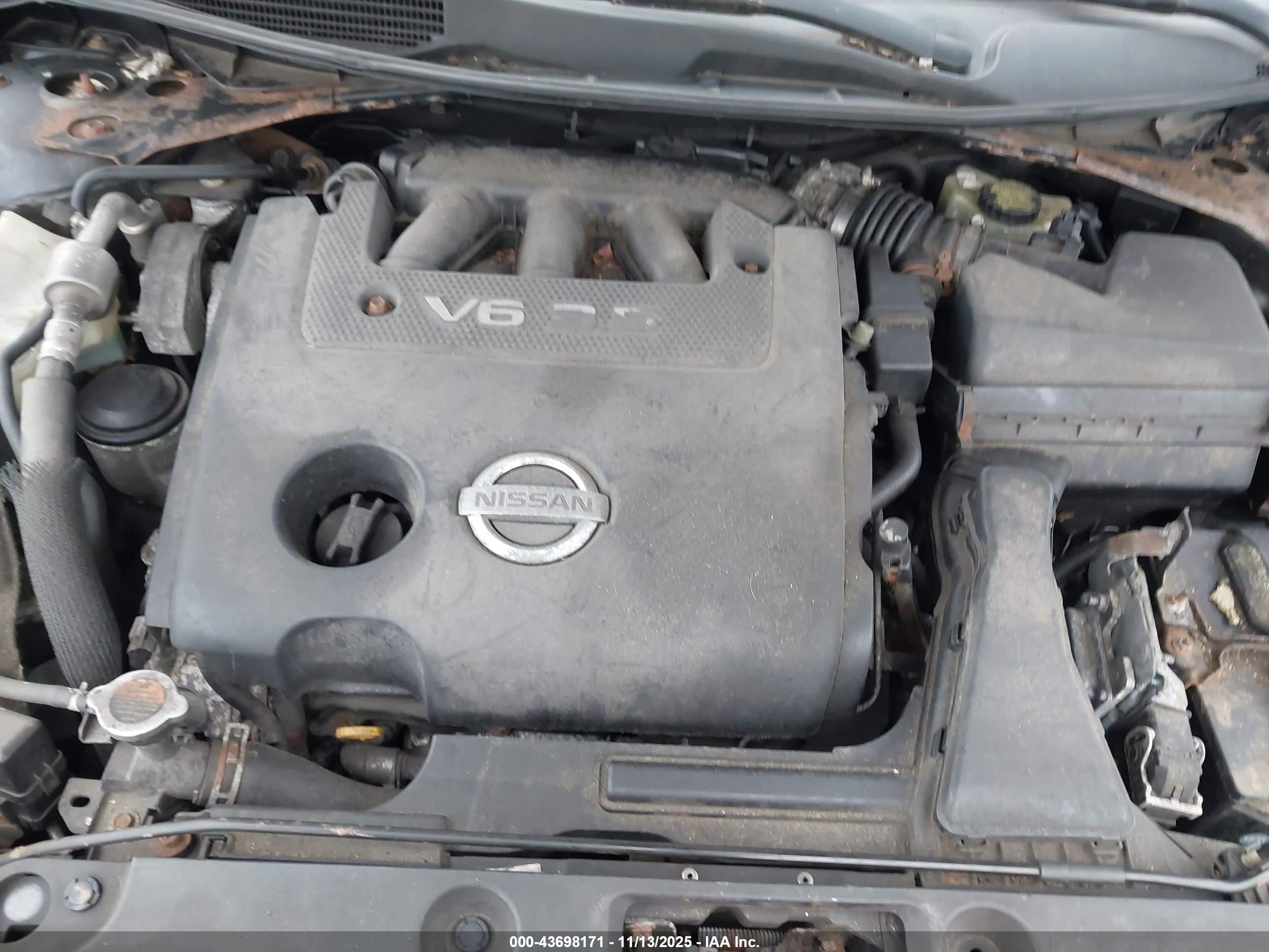NISSAN ALTIMA image 10