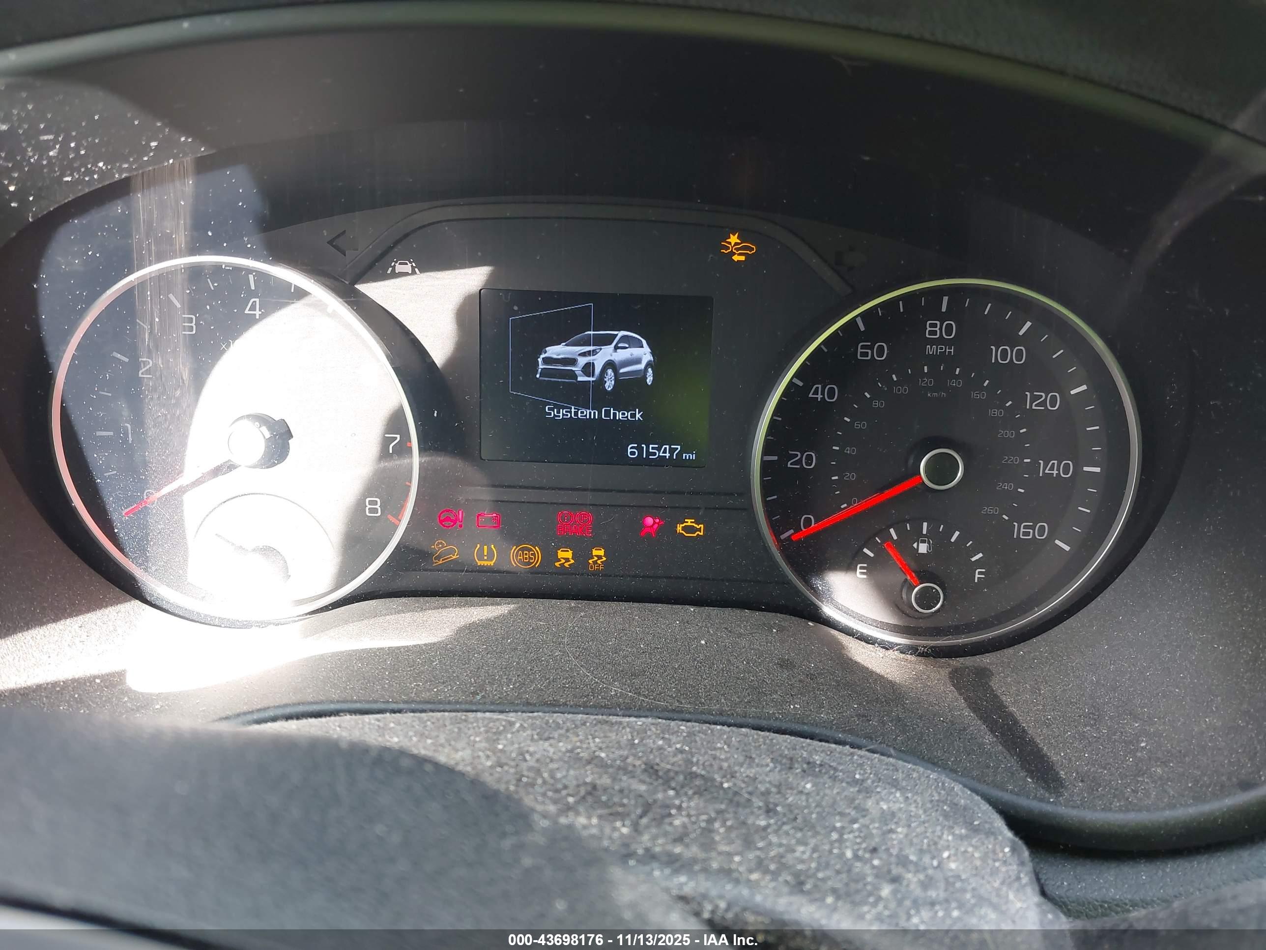 KIA SPORTAGE image 7