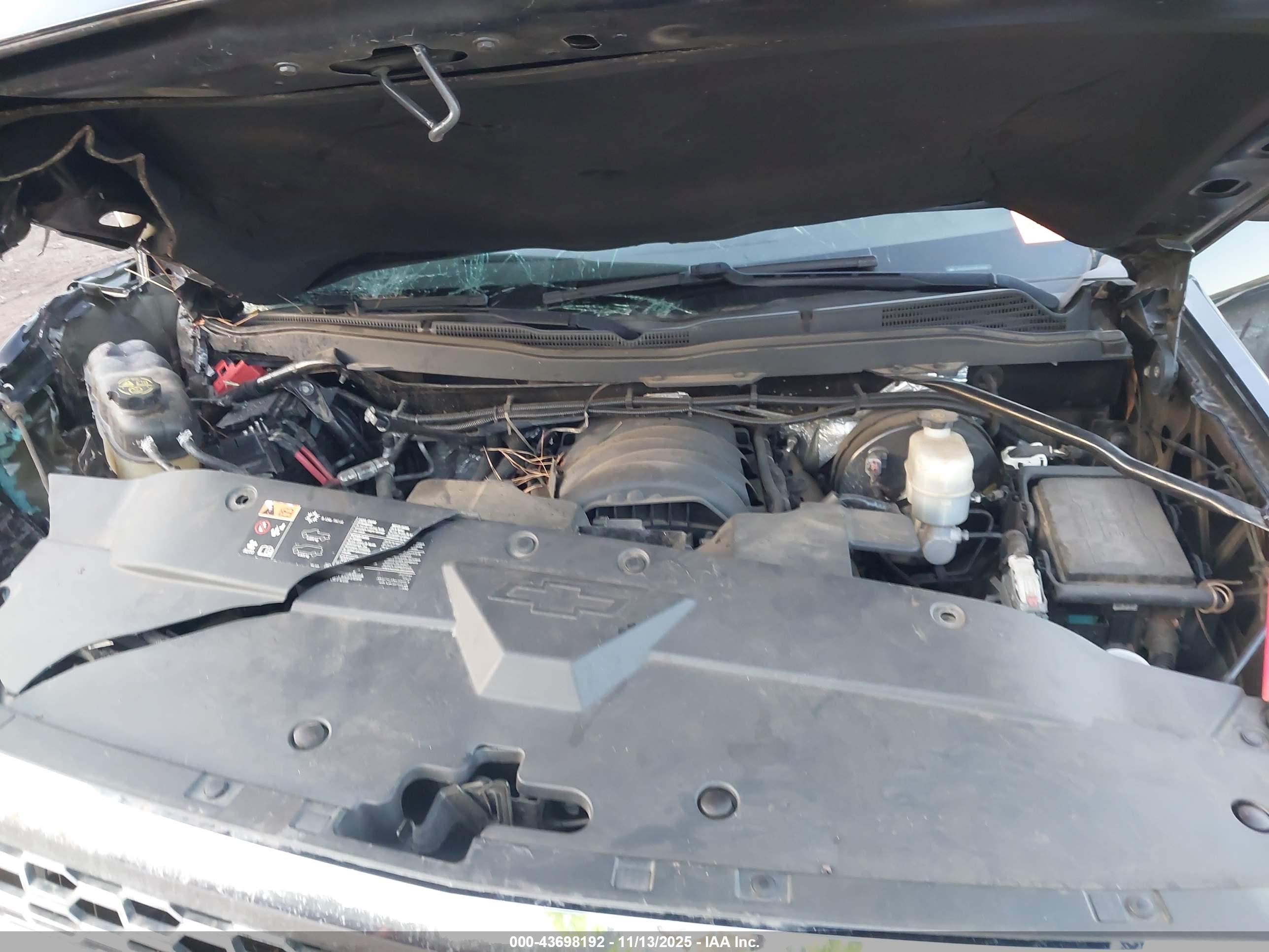 CHEVROLET SILVERADO image 10