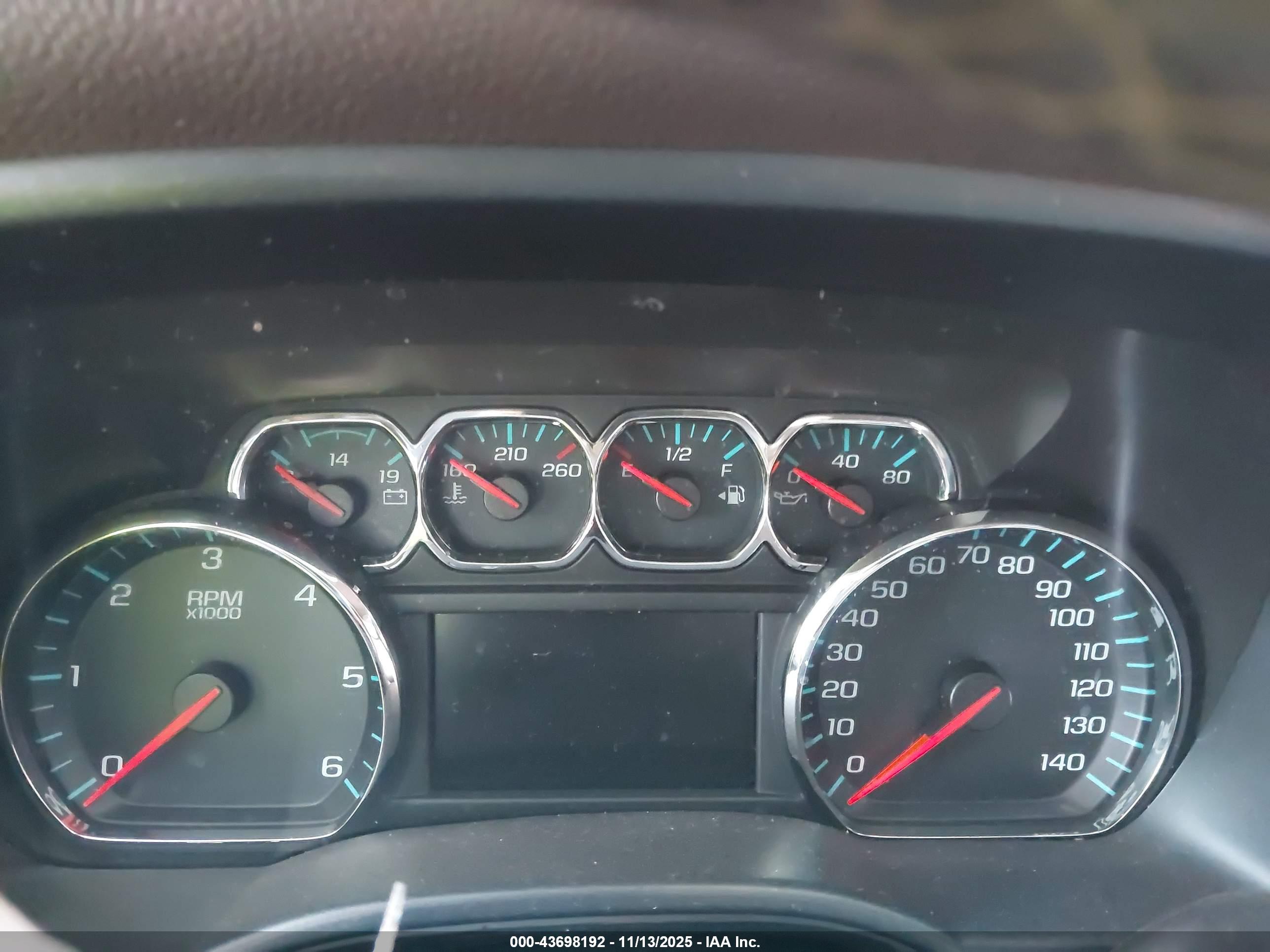 CHEVROLET SILVERADO image 7