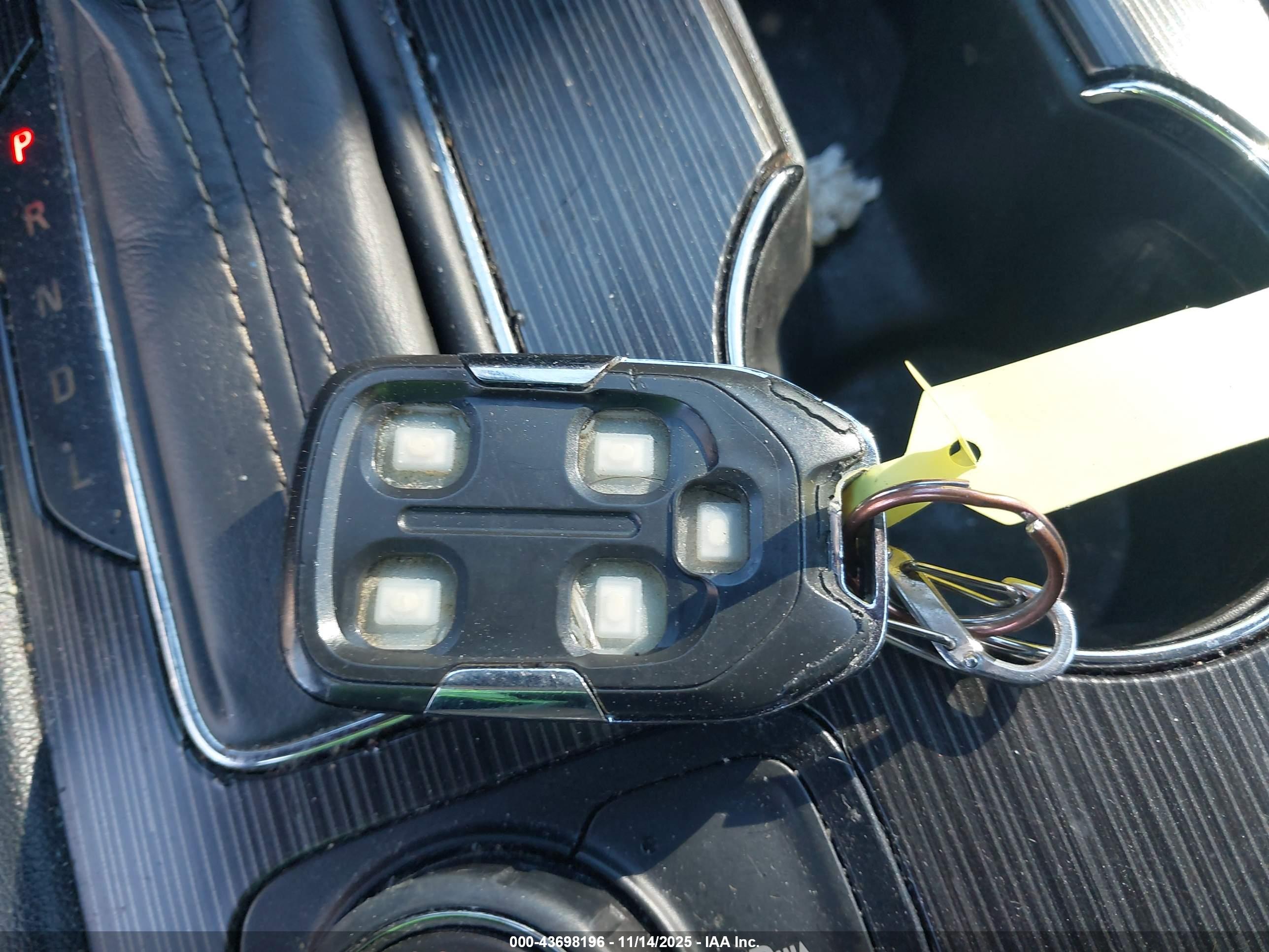 GMC ACADIA image 11