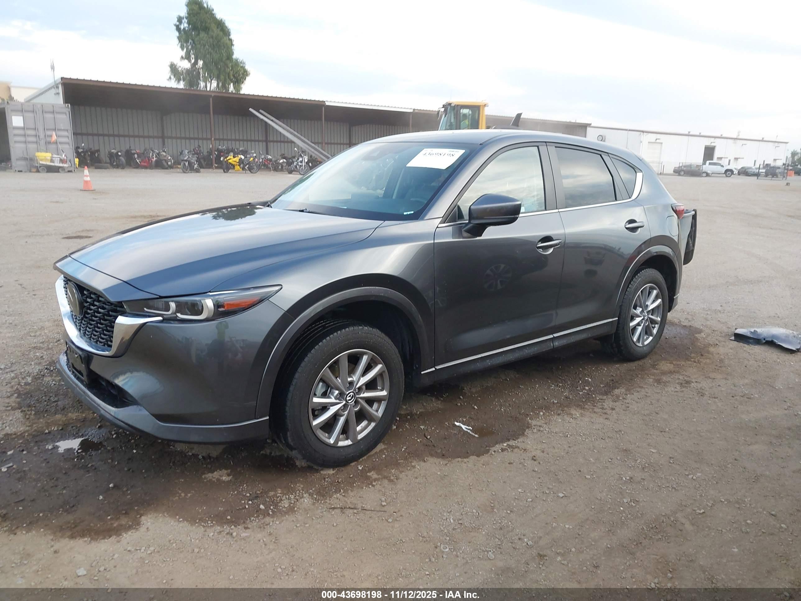 MAZDA CX-5 image 2