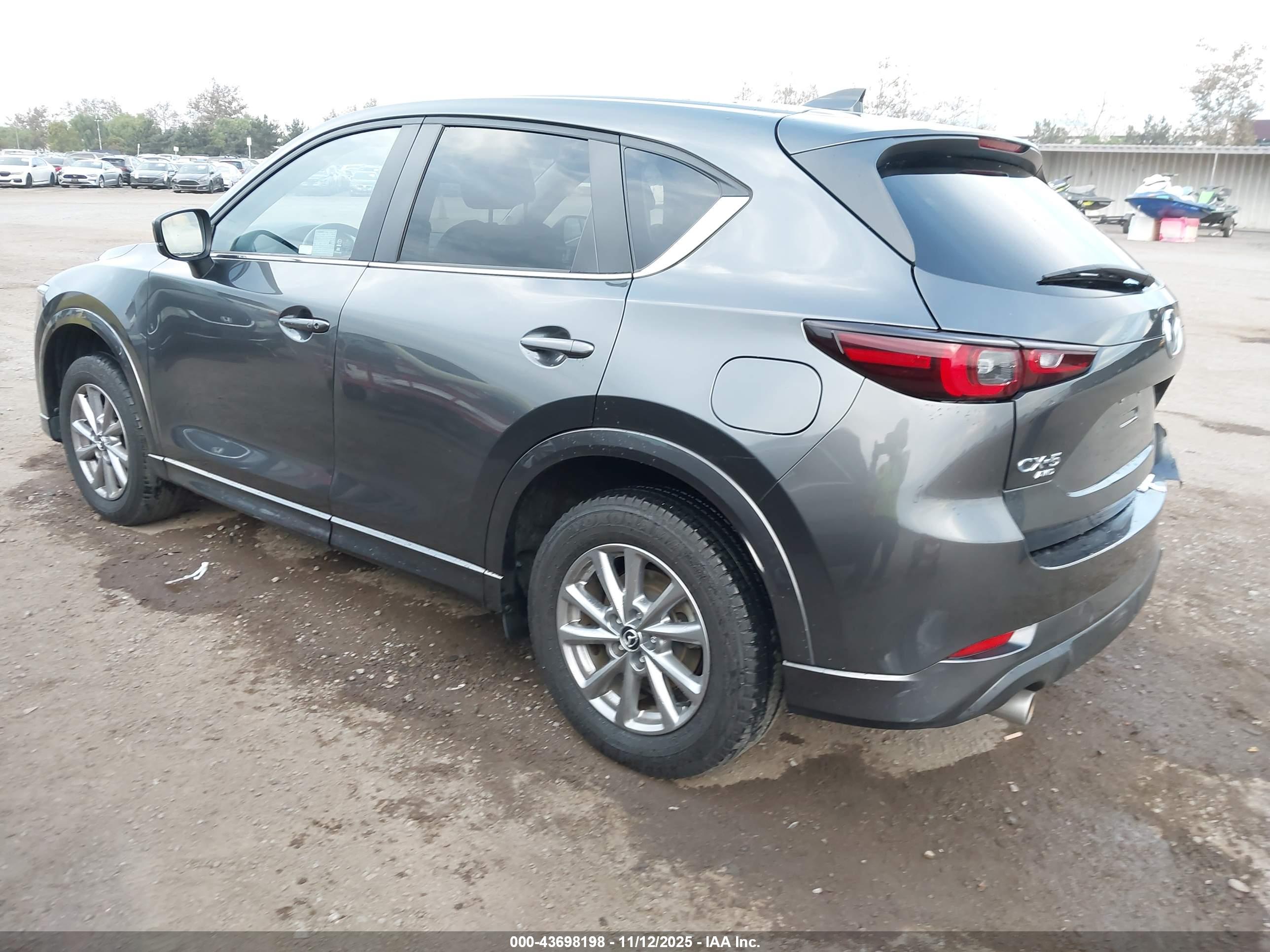 MAZDA CX-5 image 3