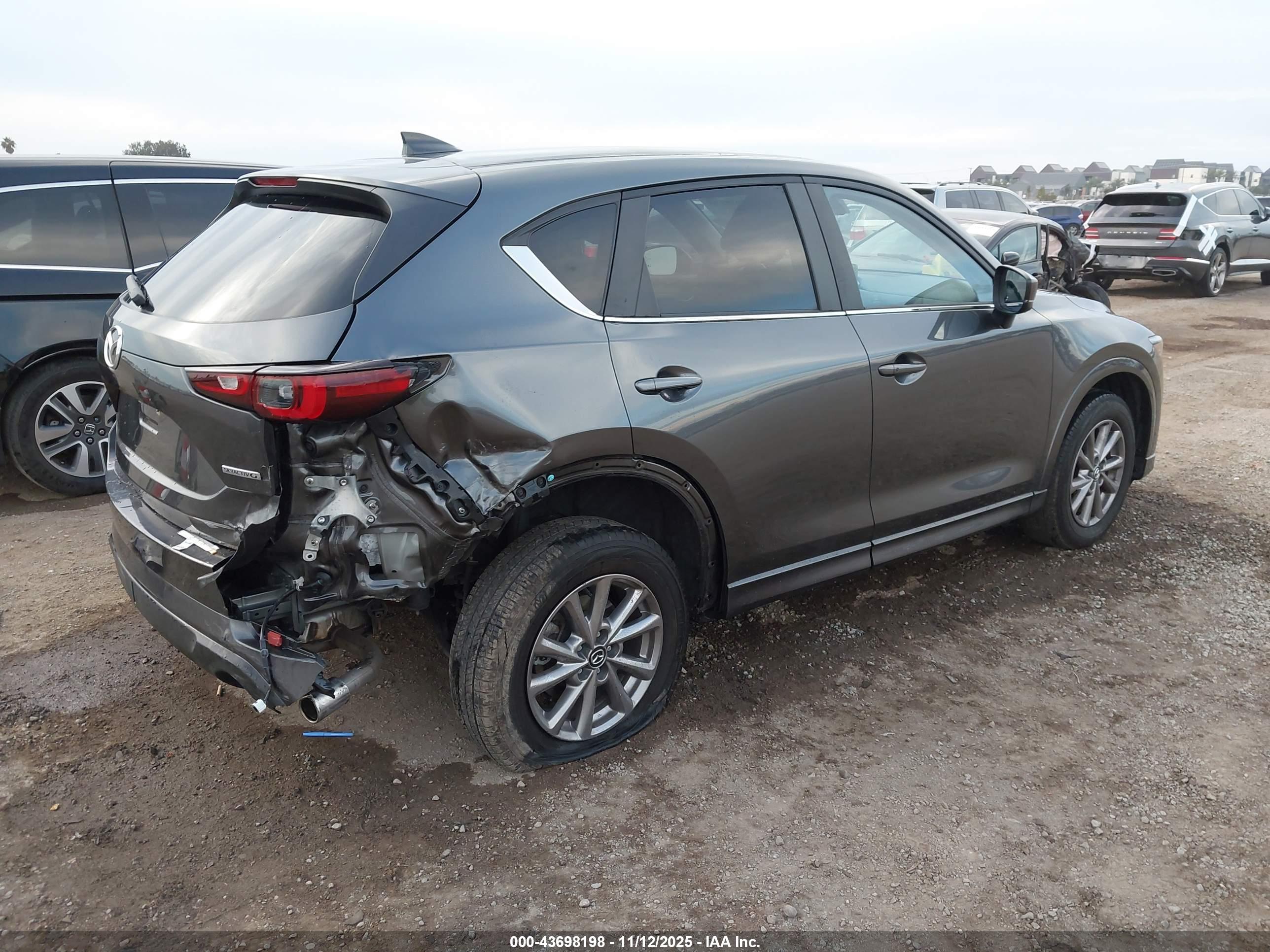 MAZDA CX-5 image 4