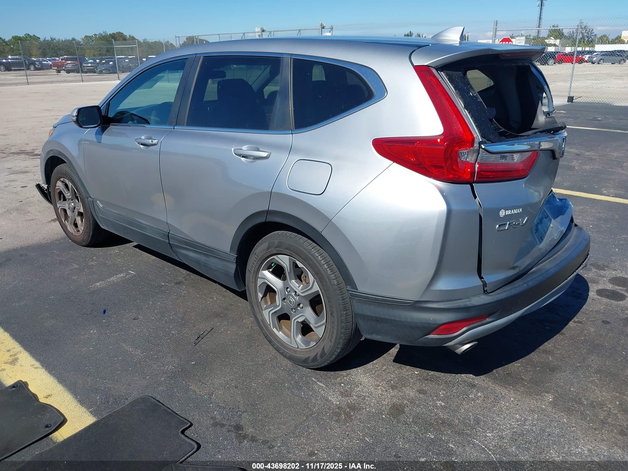 HONDA CR-V image 3