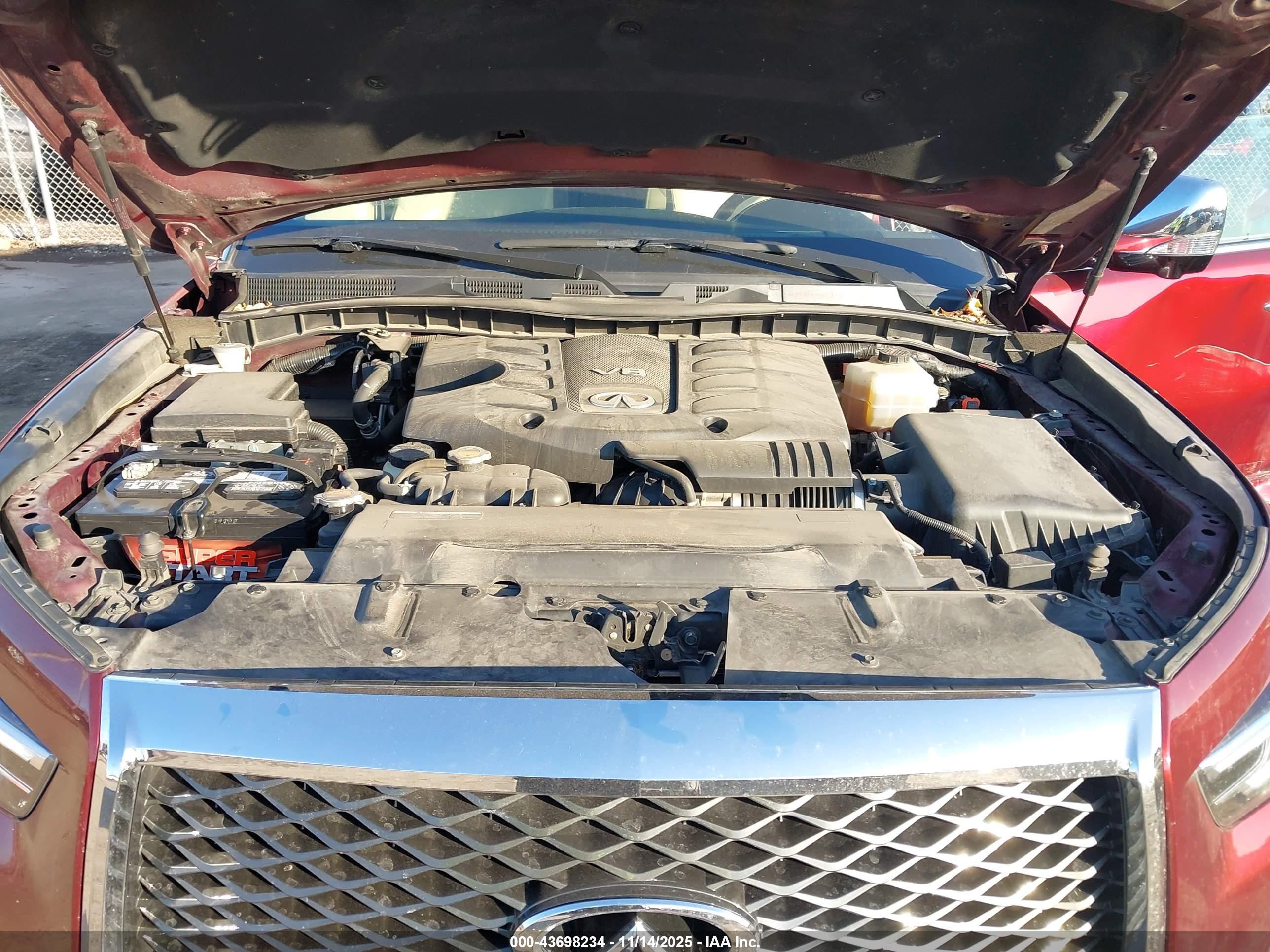 INFINITI QX80 image 10