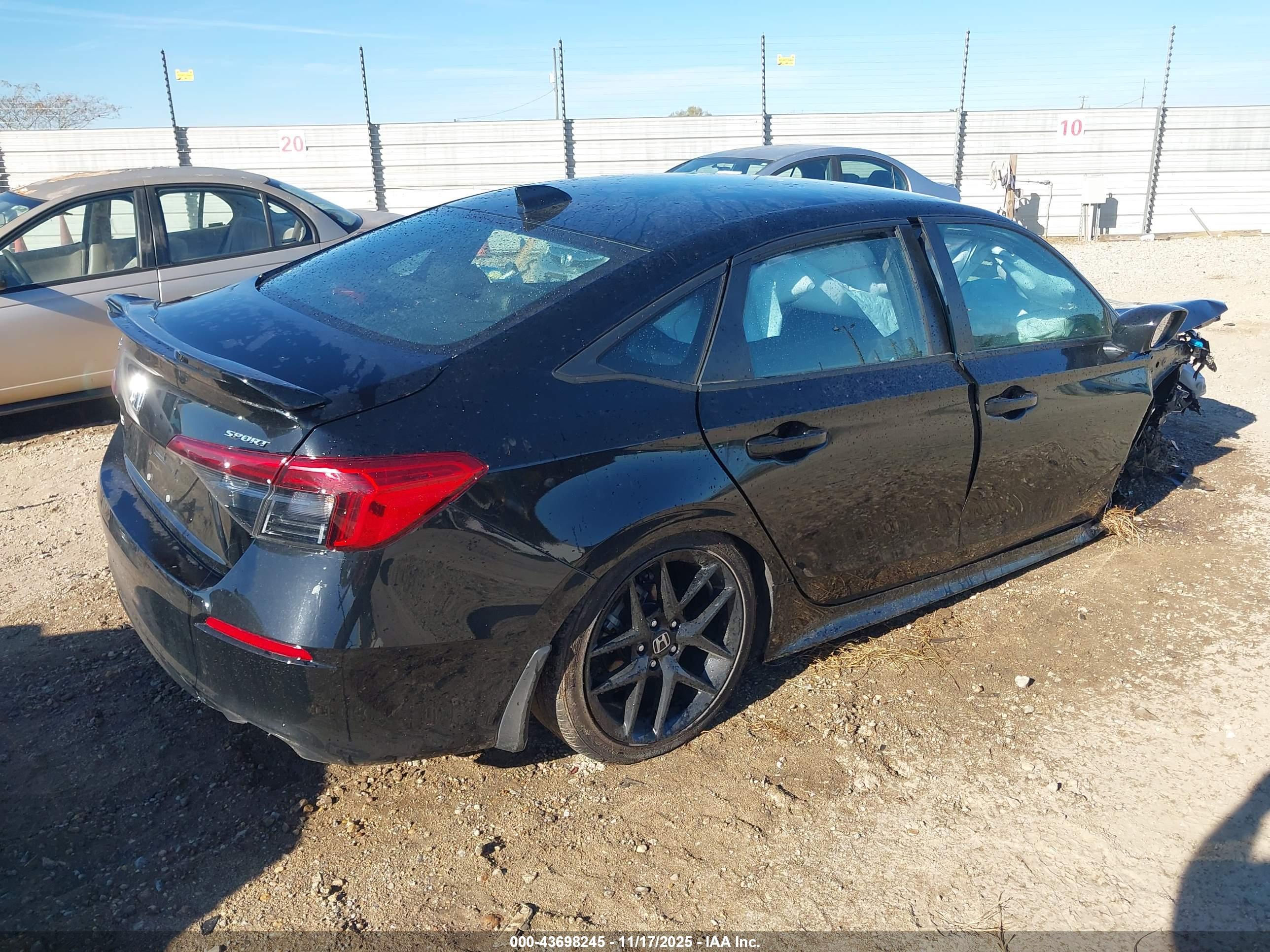 HONDA CIVIC image 4
